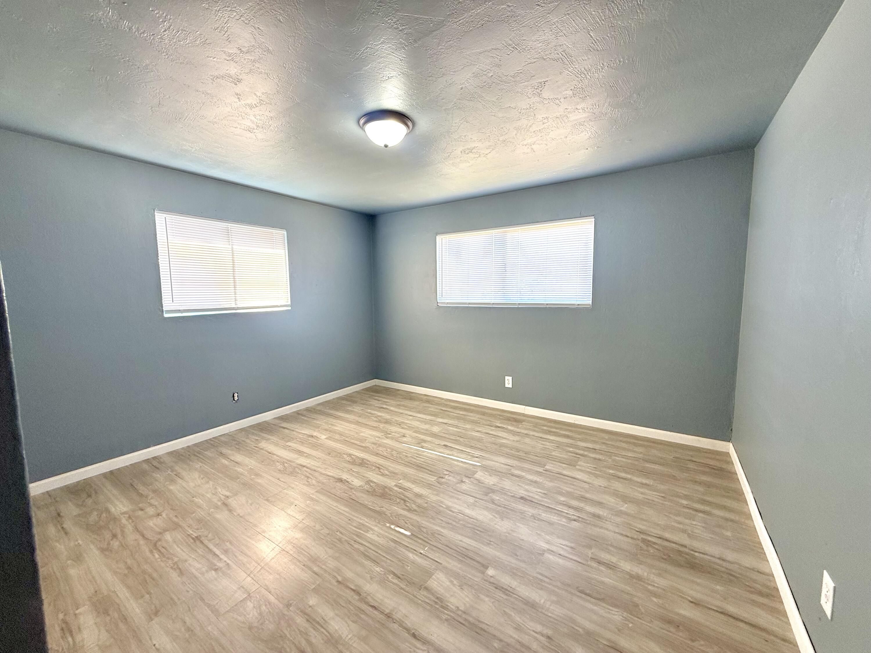 632 E Douglas Ave, Visalia, CA 93292