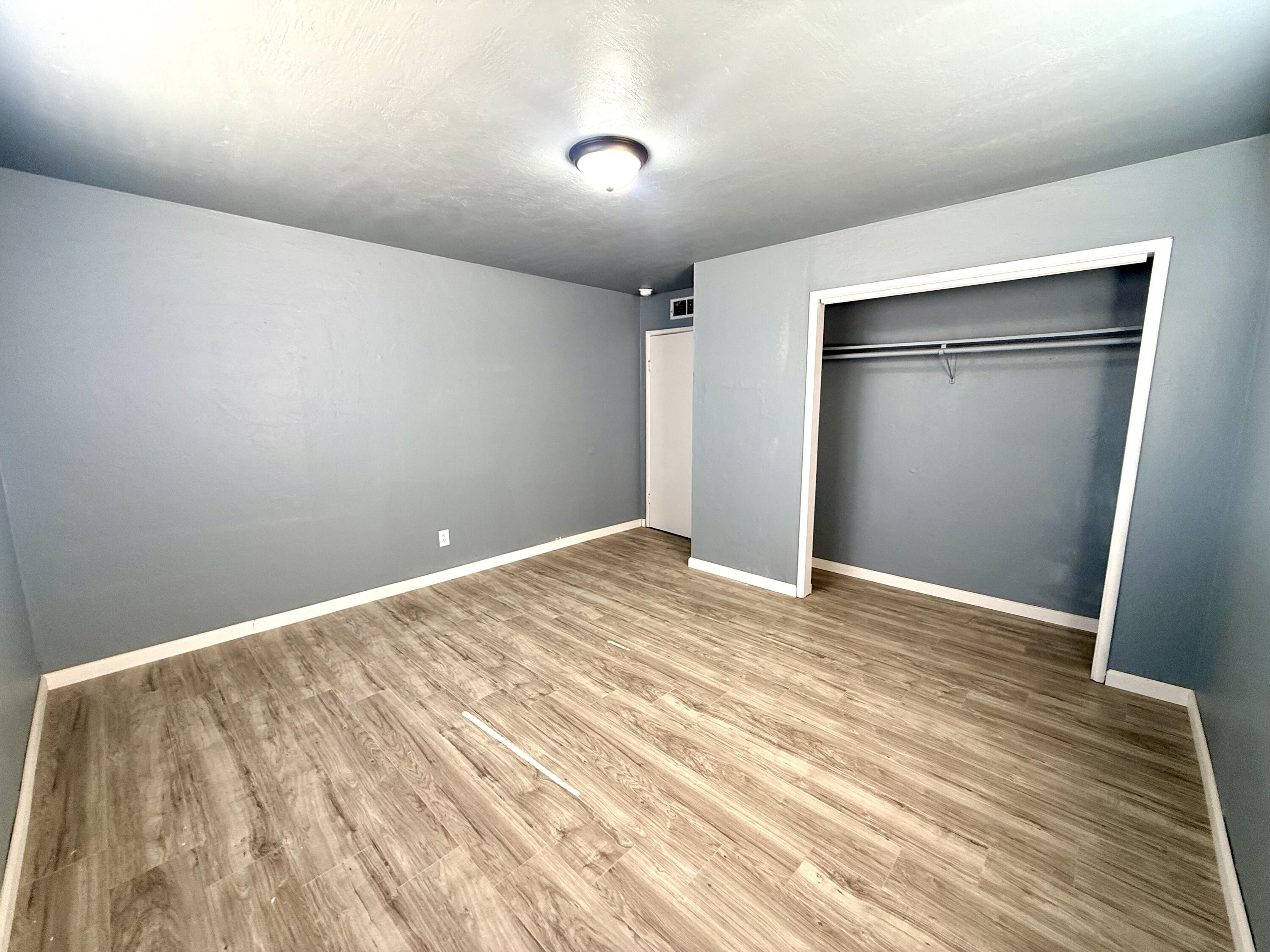 632 E Douglas Ave, Visalia, CA 93292