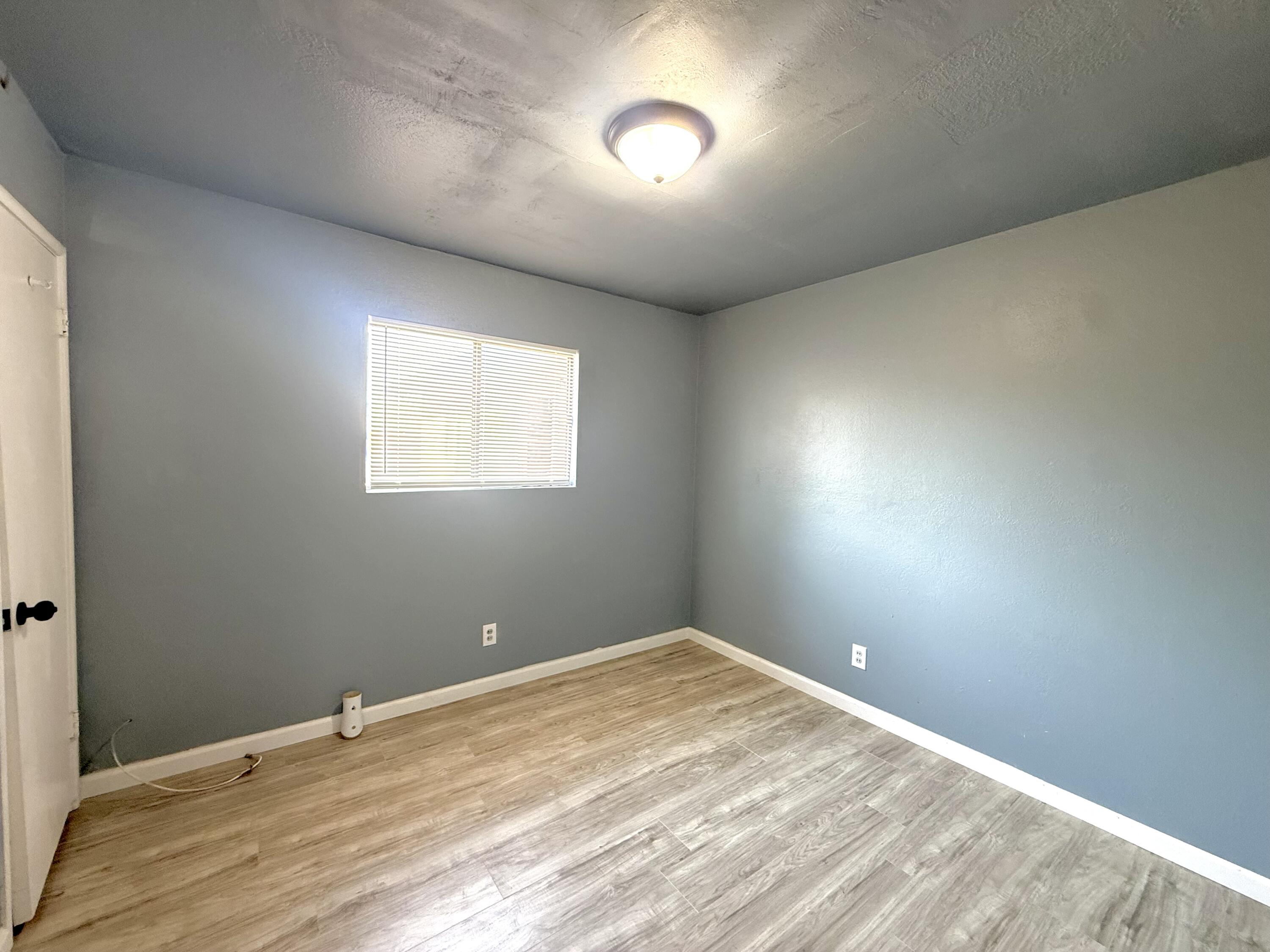 632 E Douglas Ave, Visalia, CA 93292