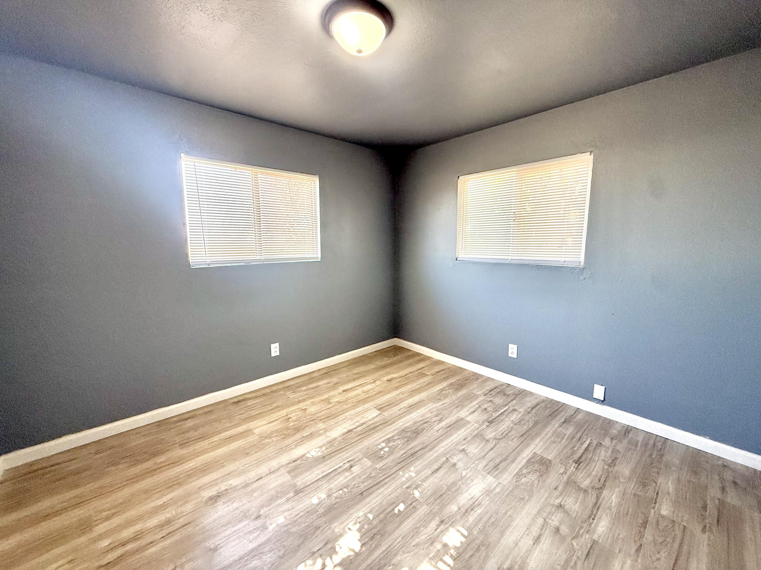 632 E Douglas Ave, Visalia, CA 93292