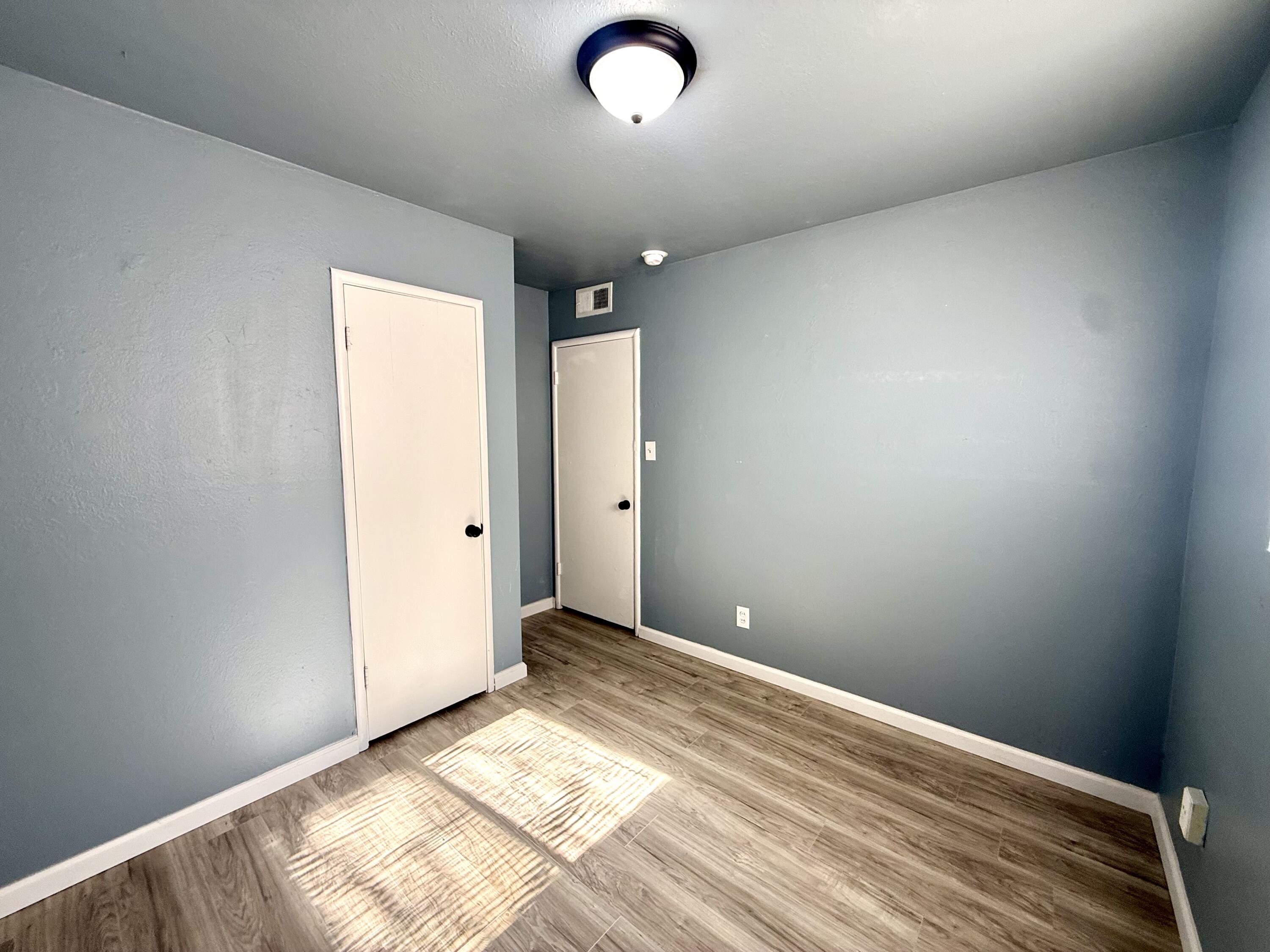 632 E Douglas Ave, Visalia, CA 93292