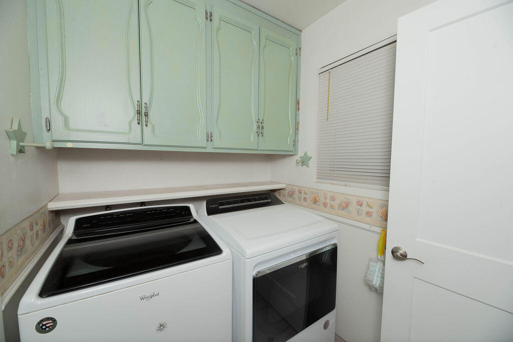 1101 W Mary Ave, Visalia, CA 93277