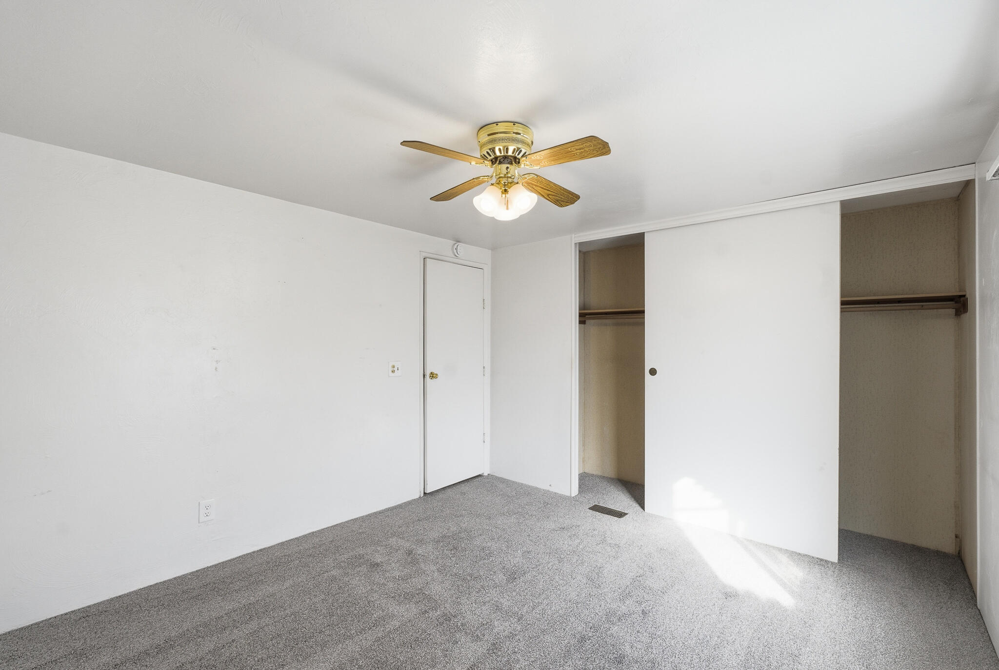 4633 S Terrace St, Visalia, CA 93277