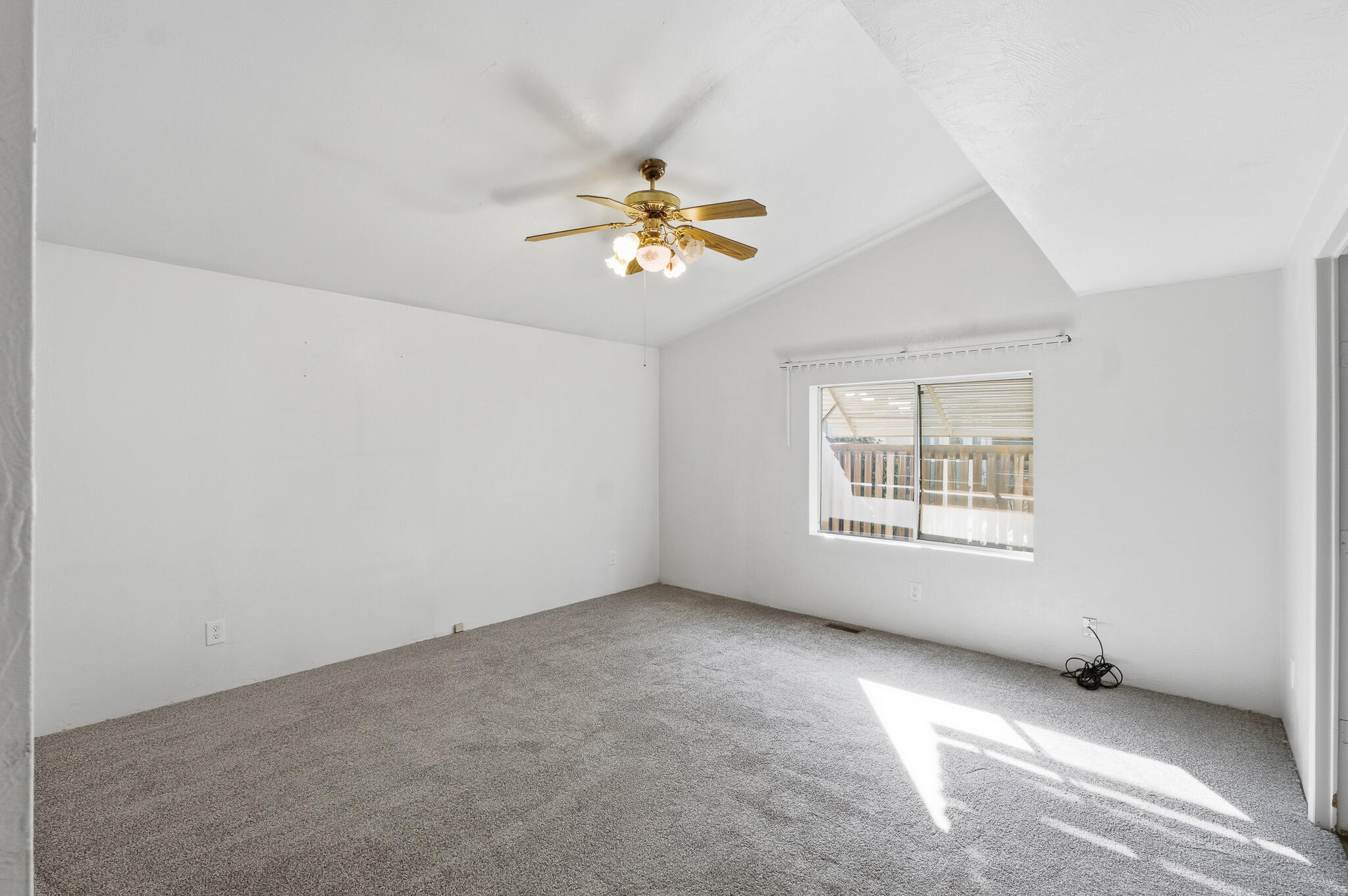 4633 S Terrace St, Visalia, CA 93277