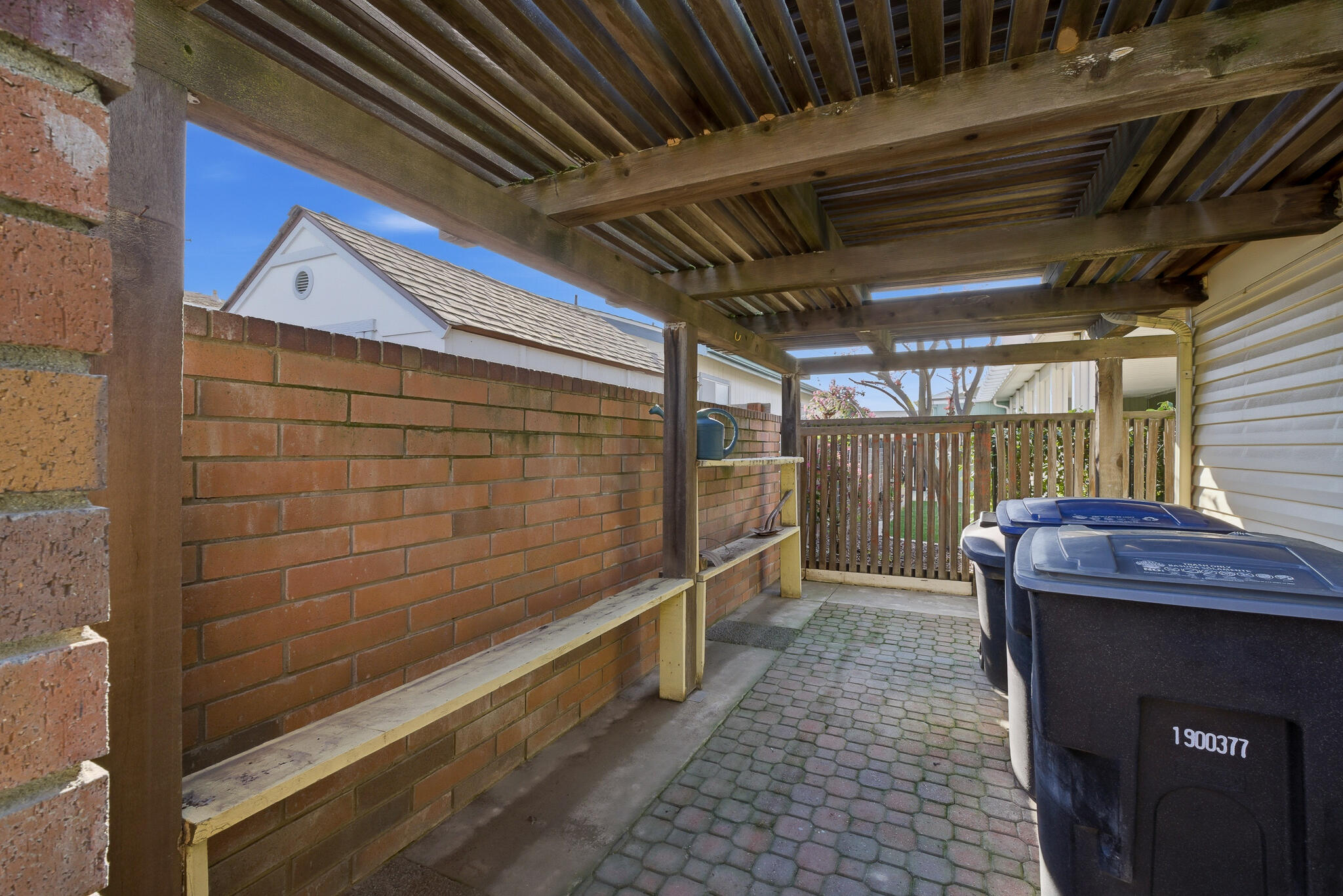 4633 S Terrace St, Visalia, CA 93277