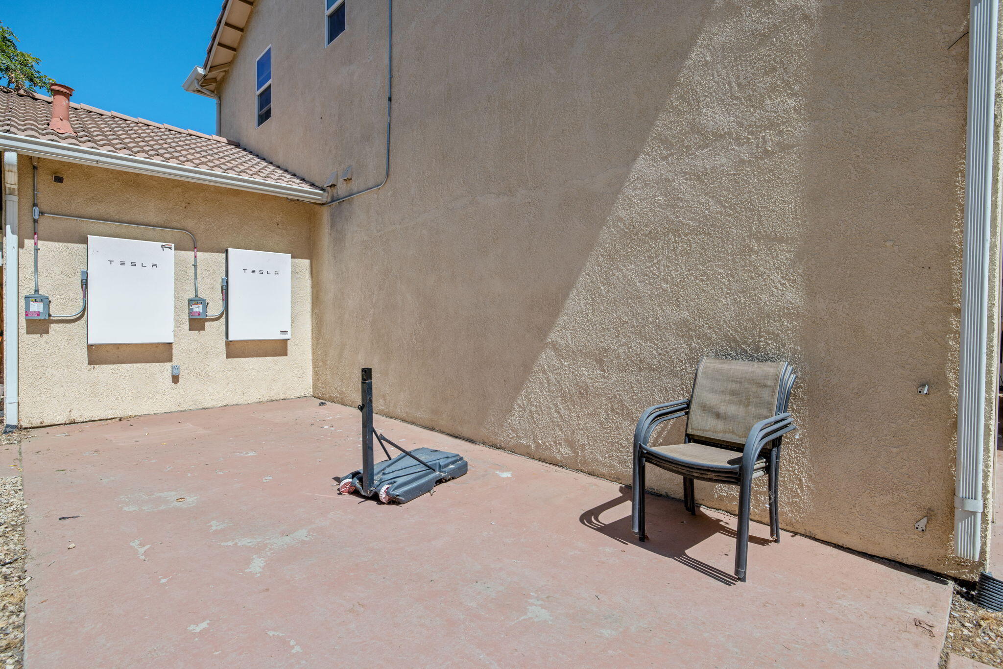 1114 Paradise Dr, Lemoore, CA 93245