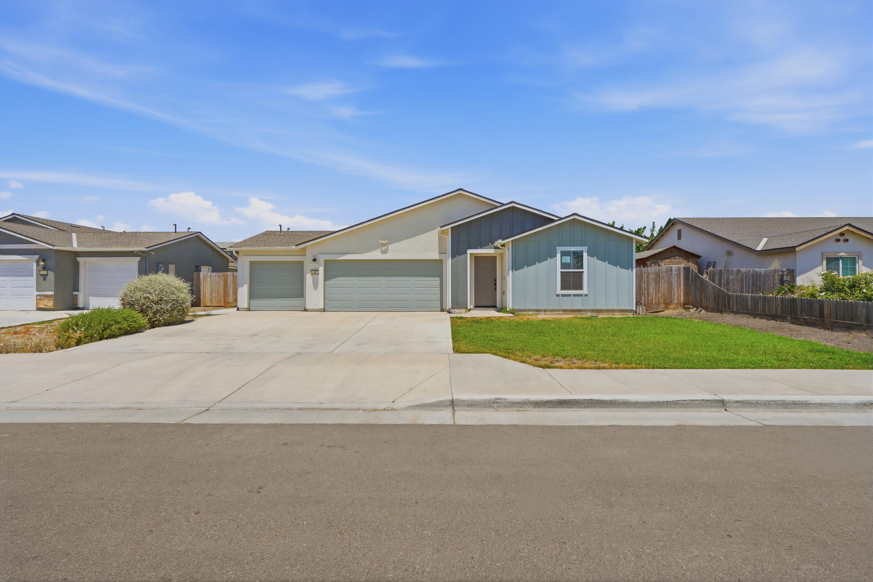 1892 Capistrano Ave, Tulare, CA 93274