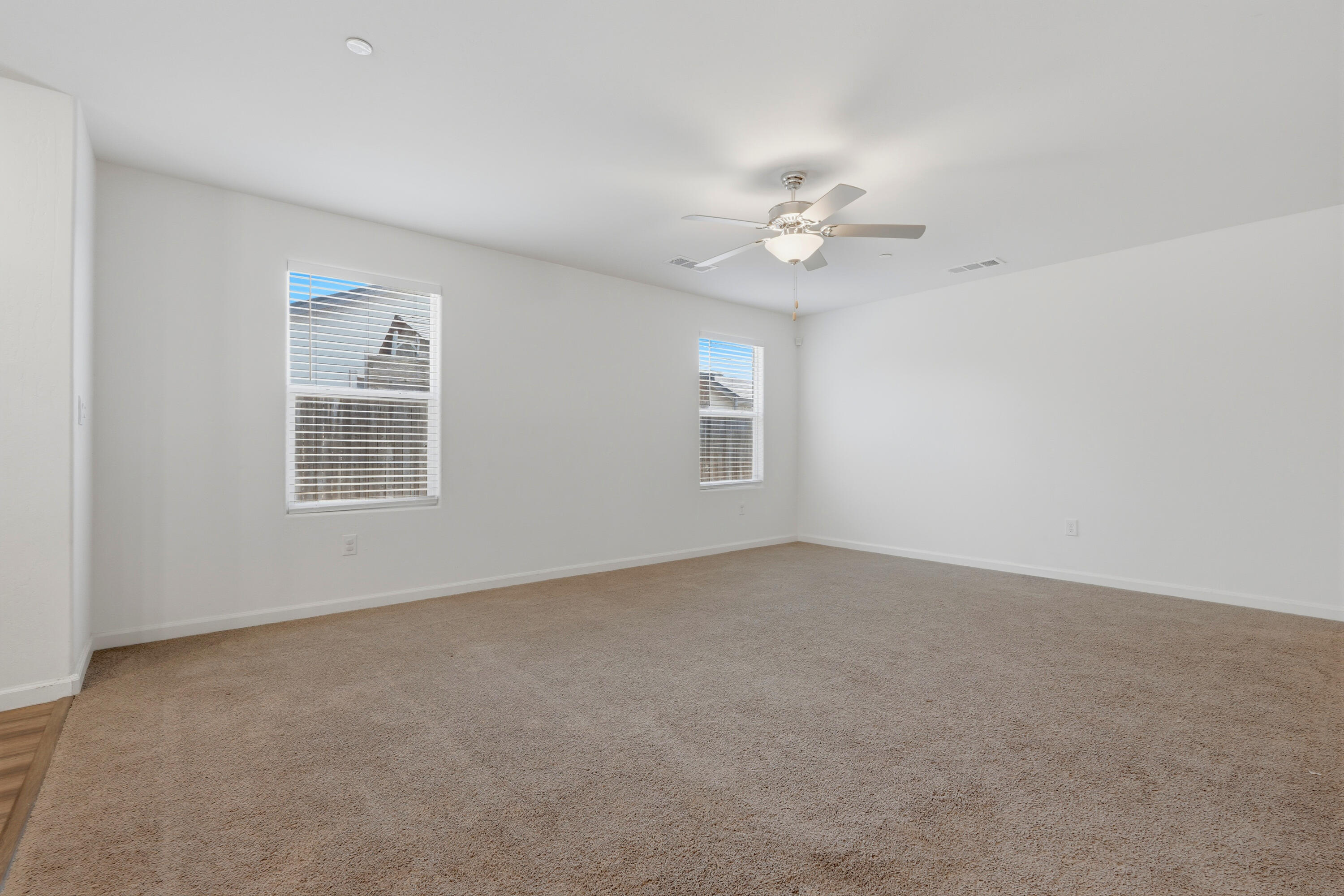 1892 Capistrano Ave, Tulare, CA 93274
