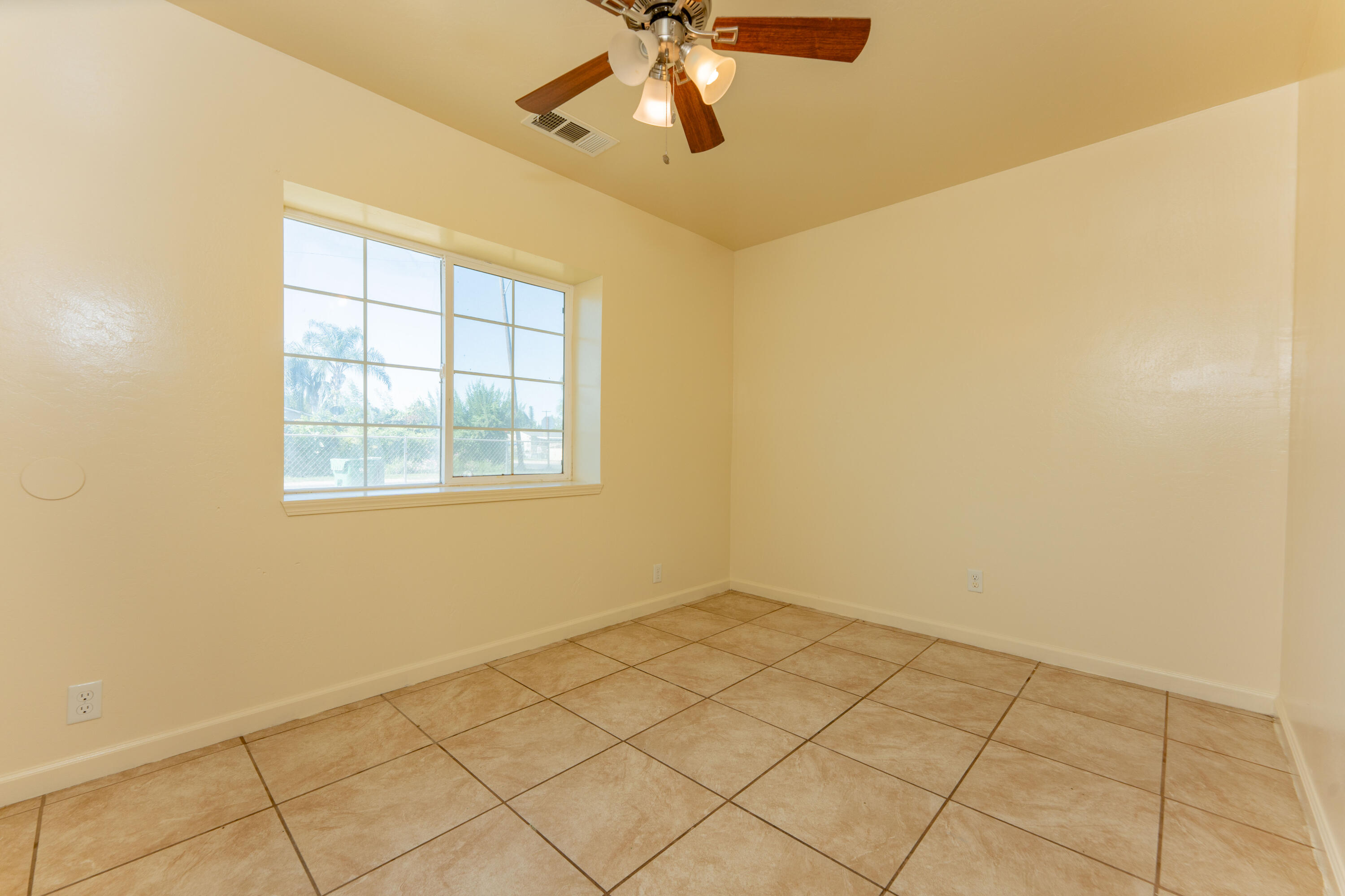 19108 Avenue 145, Porterville, CA 93257