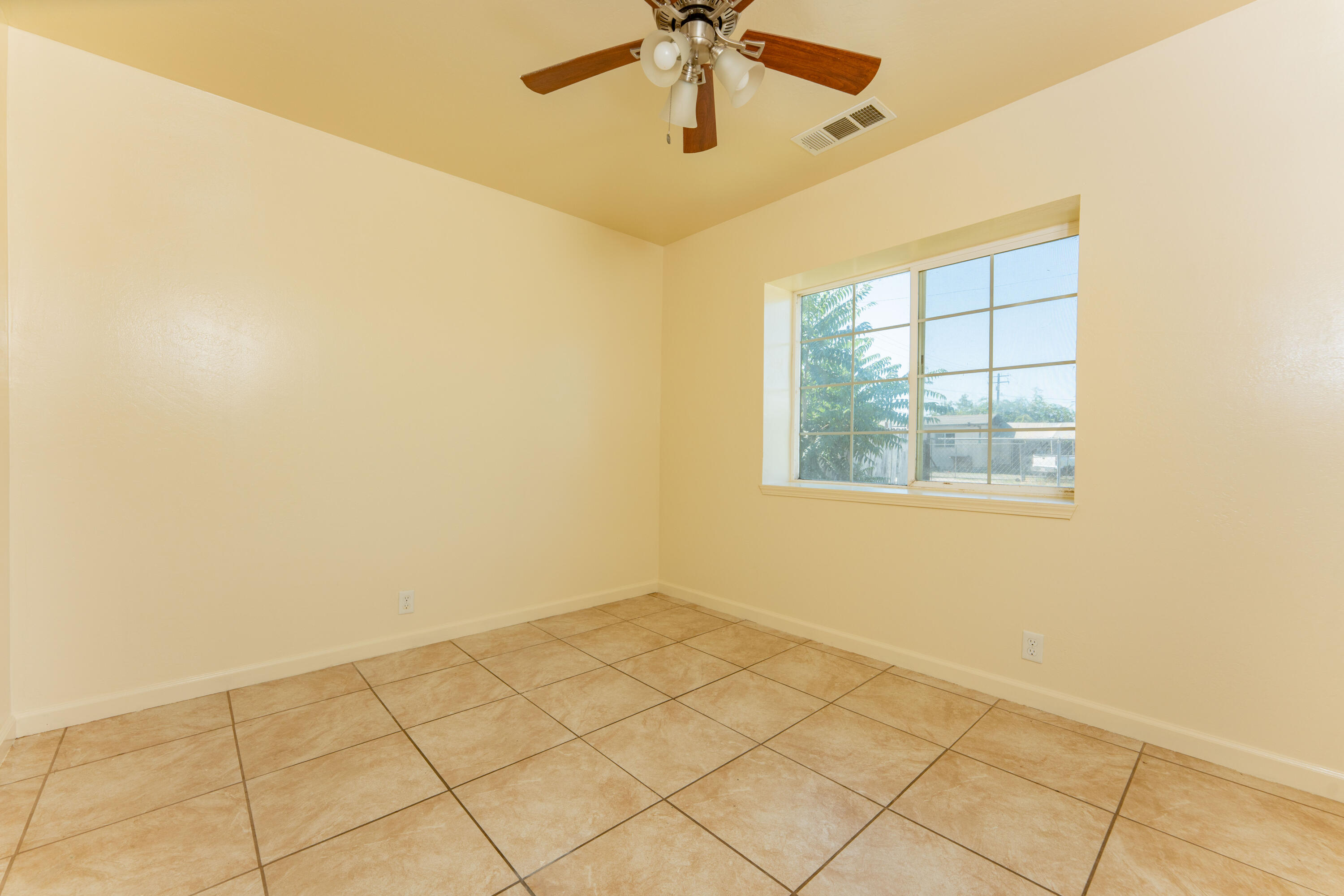 19108 Avenue 145, Porterville, CA 93257