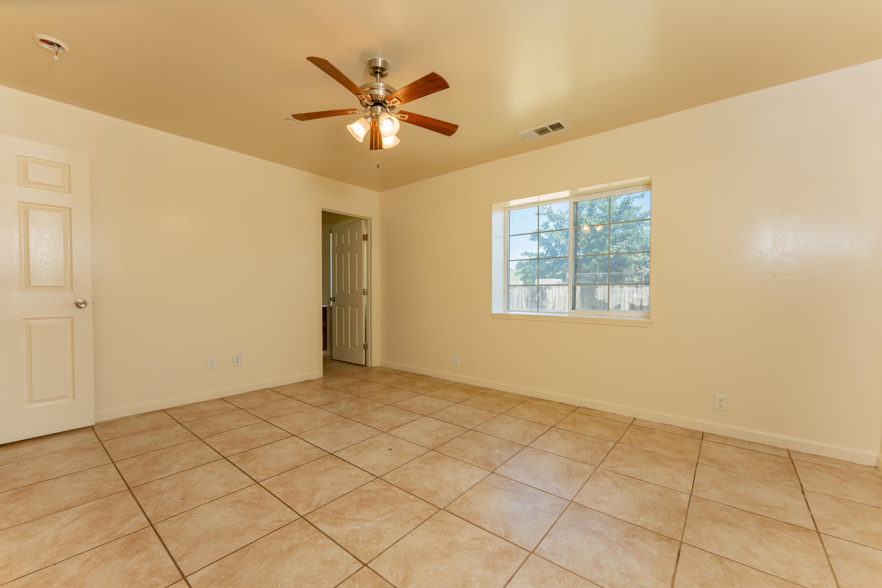 19108 Avenue 145, Porterville, CA 93257