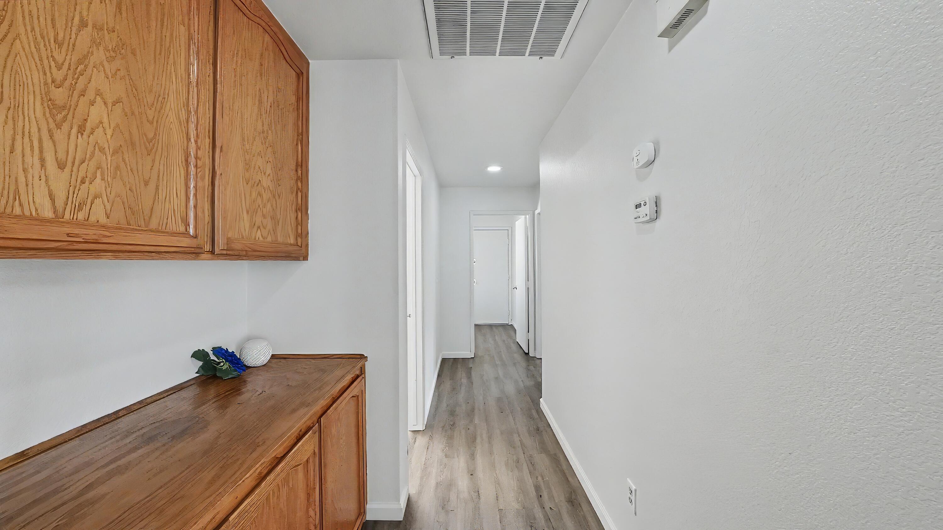 1715 E Vine Ct, Visalia, CA 93292
