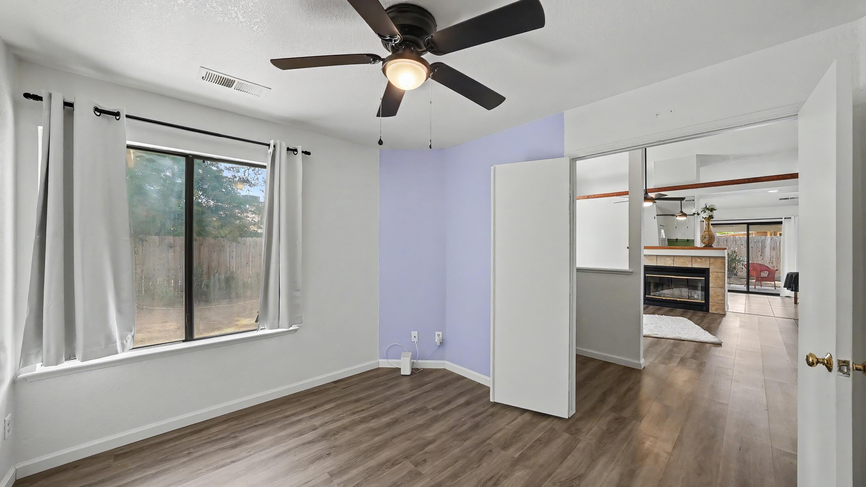 1715 E Vine Ct, Visalia, CA 93292