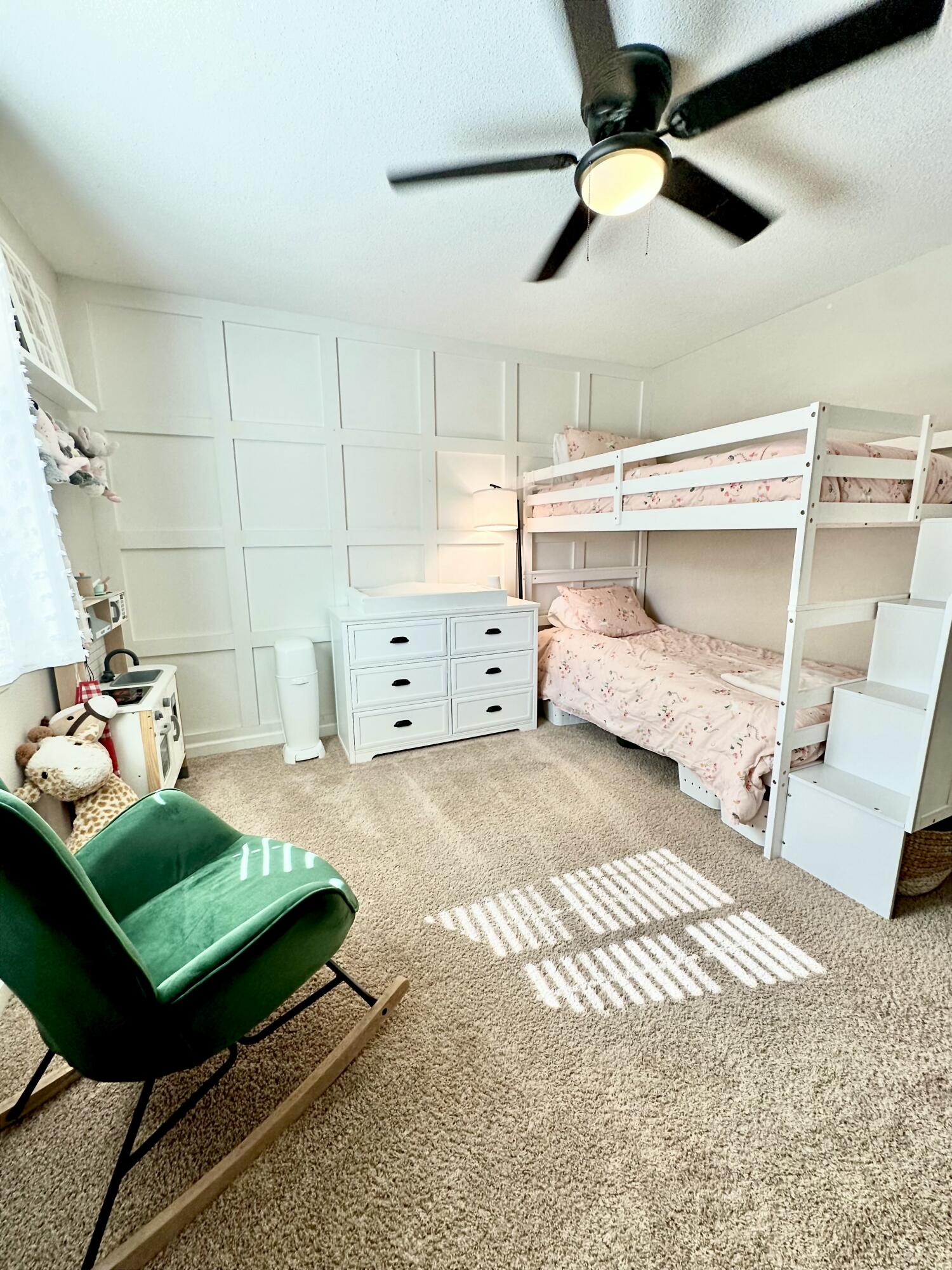 900 N Oakwood Ct, Visalia, CA 93291