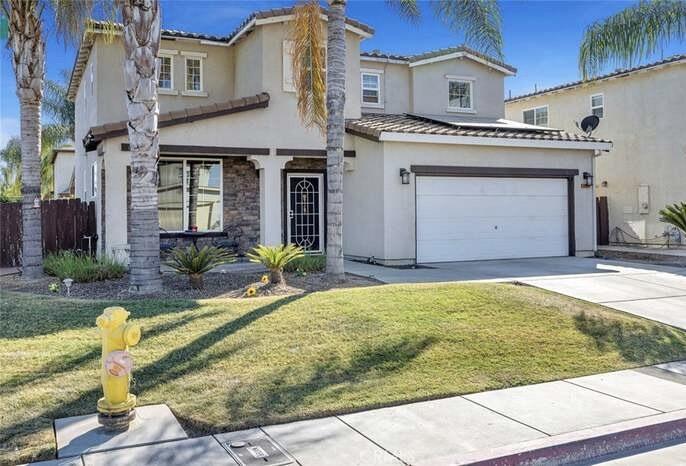 2090 Dunbar Way, Dinuba, CA 93618
