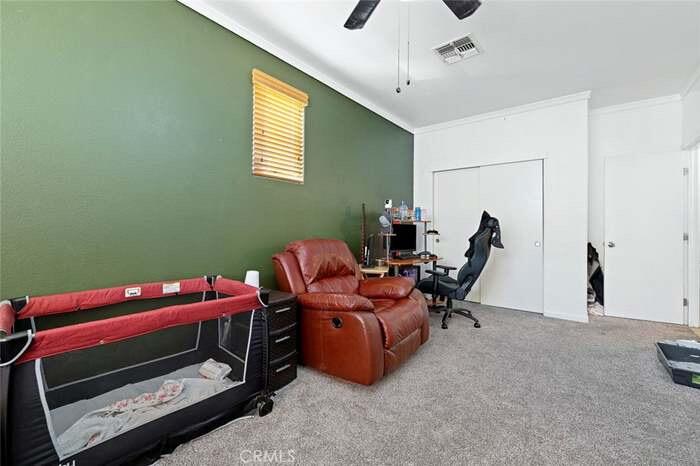 2090 Dunbar Way, Dinuba, CA 93618