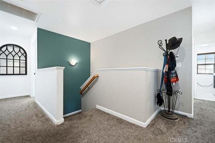 2090 Dunbar Way, Dinuba, CA 93618