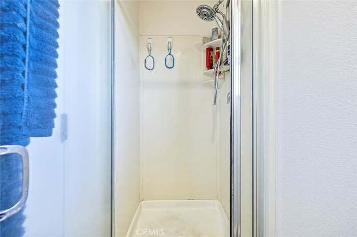 2090 Dunbar Way, Dinuba, CA 93618