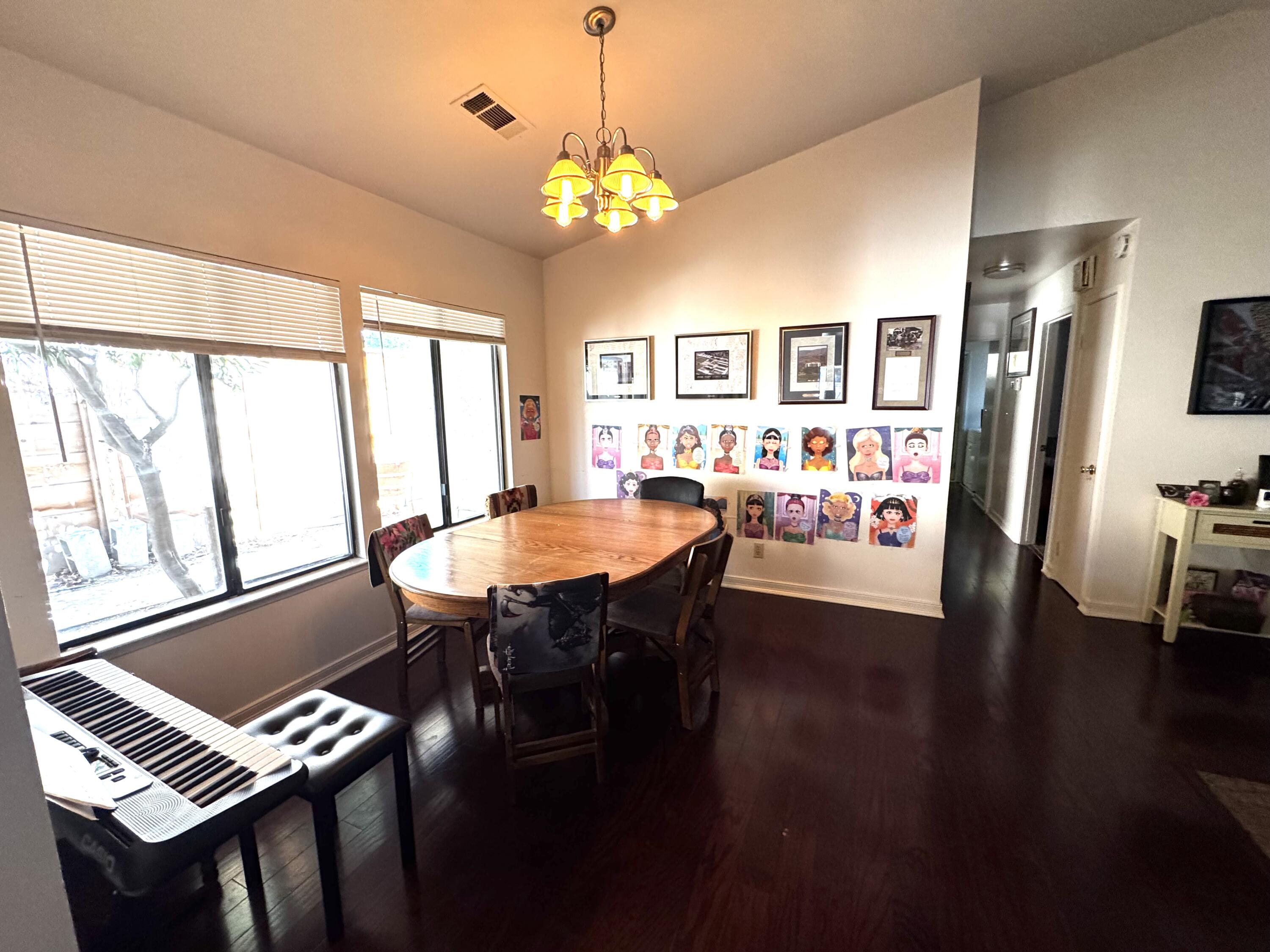 1536 E Castleview Ave, Visalia, CA 93292