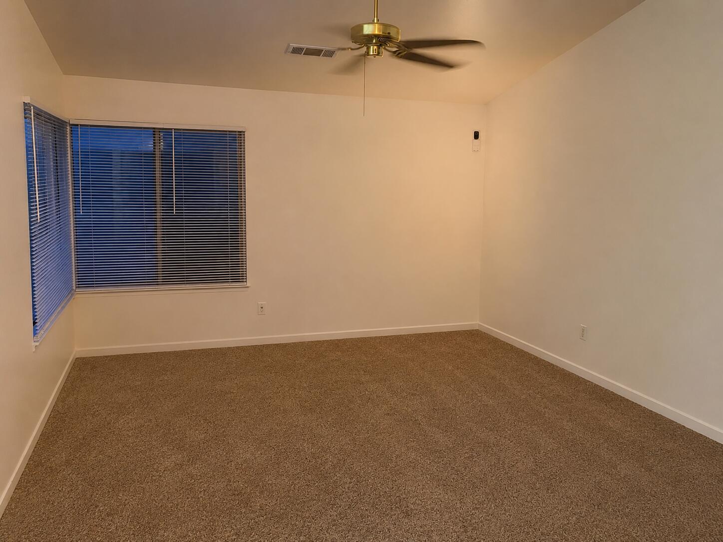 1536 E Castleview Ave, Visalia, CA 93292