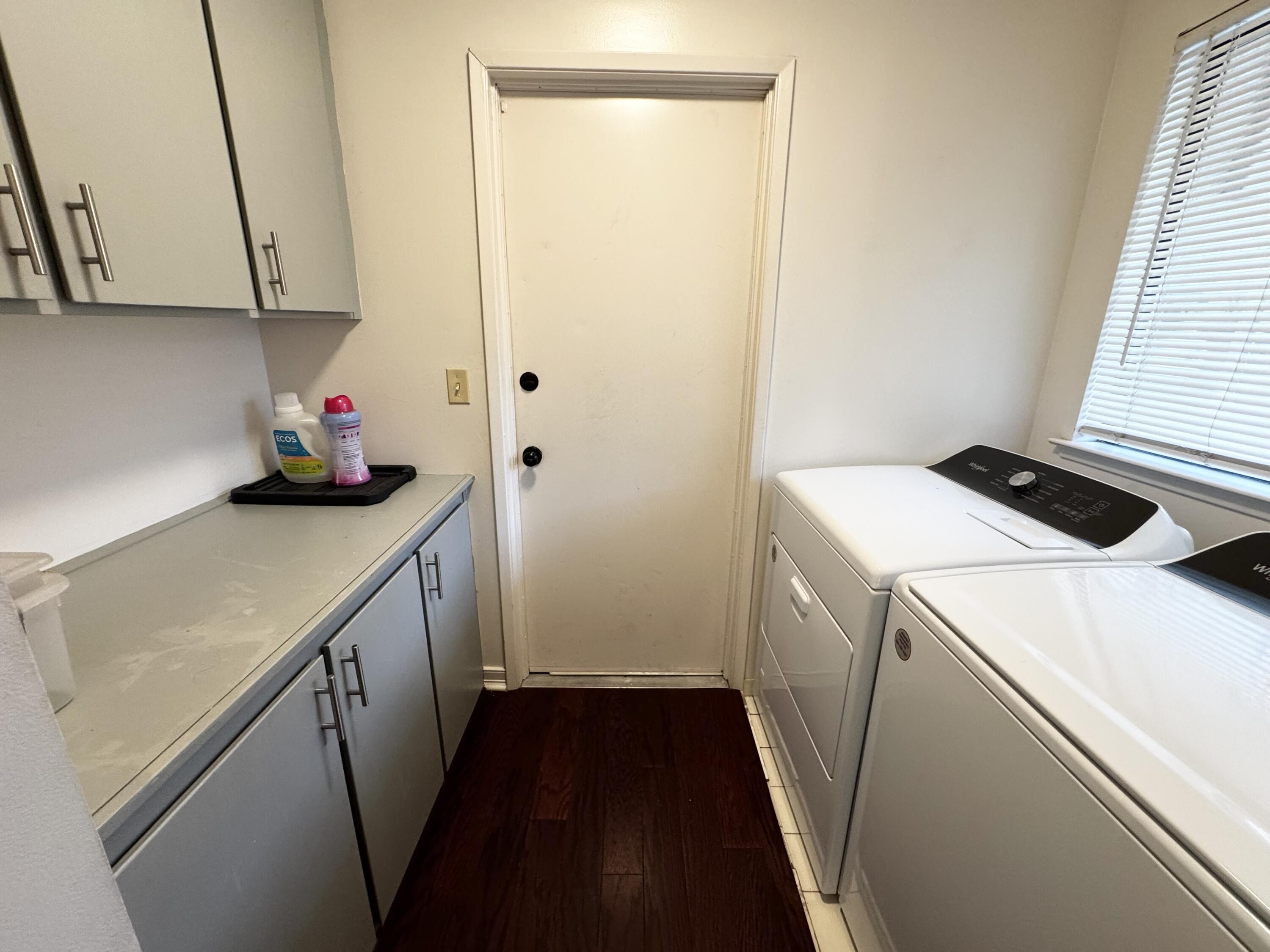 1536 E Castleview Ave, Visalia, CA 93292