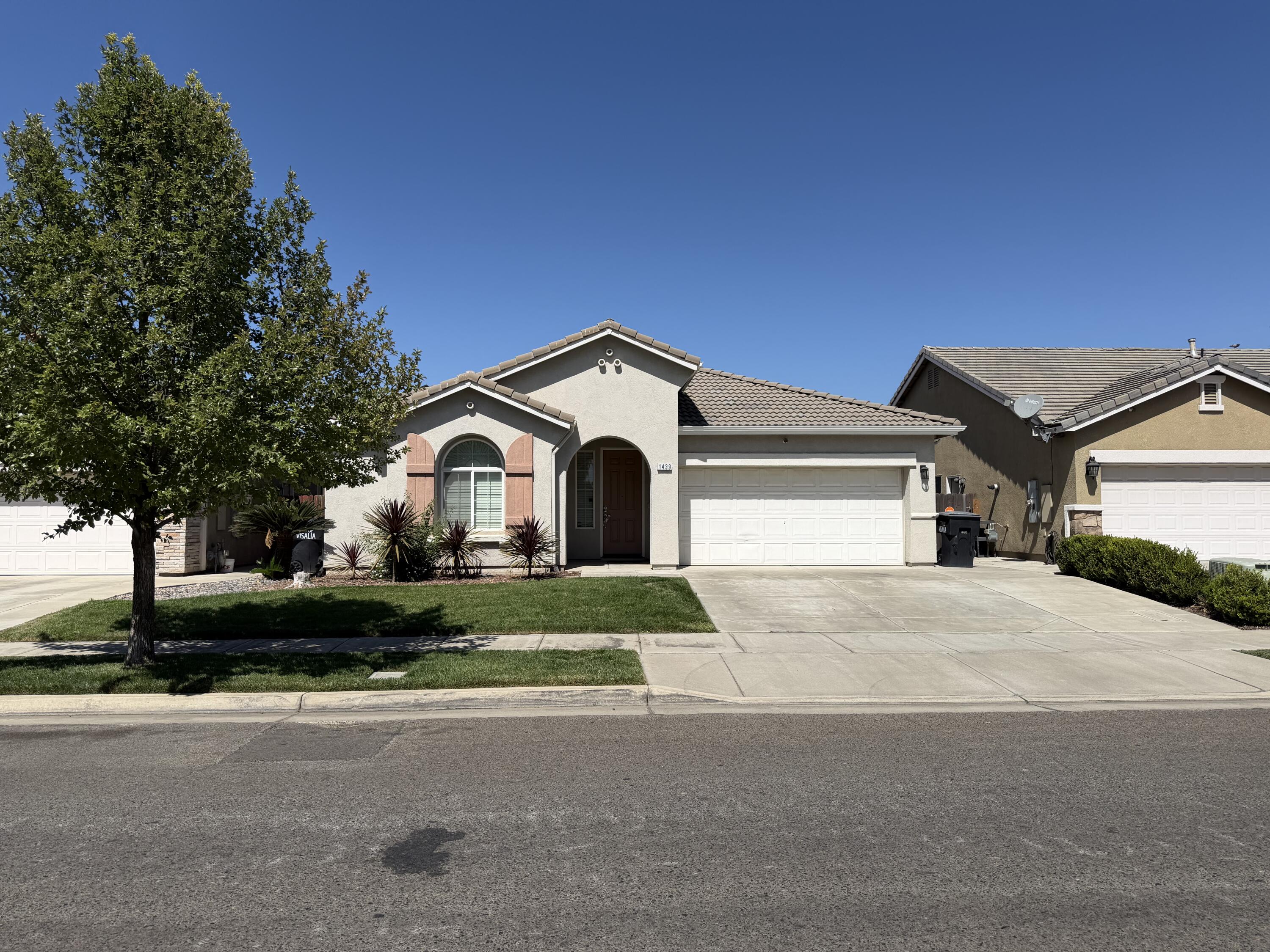1439 N Mendonca St, Visalia, CA 93291