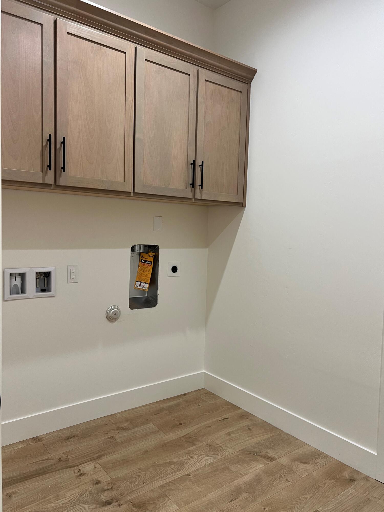2219 Diamante Dr, Tulare, CA 93274