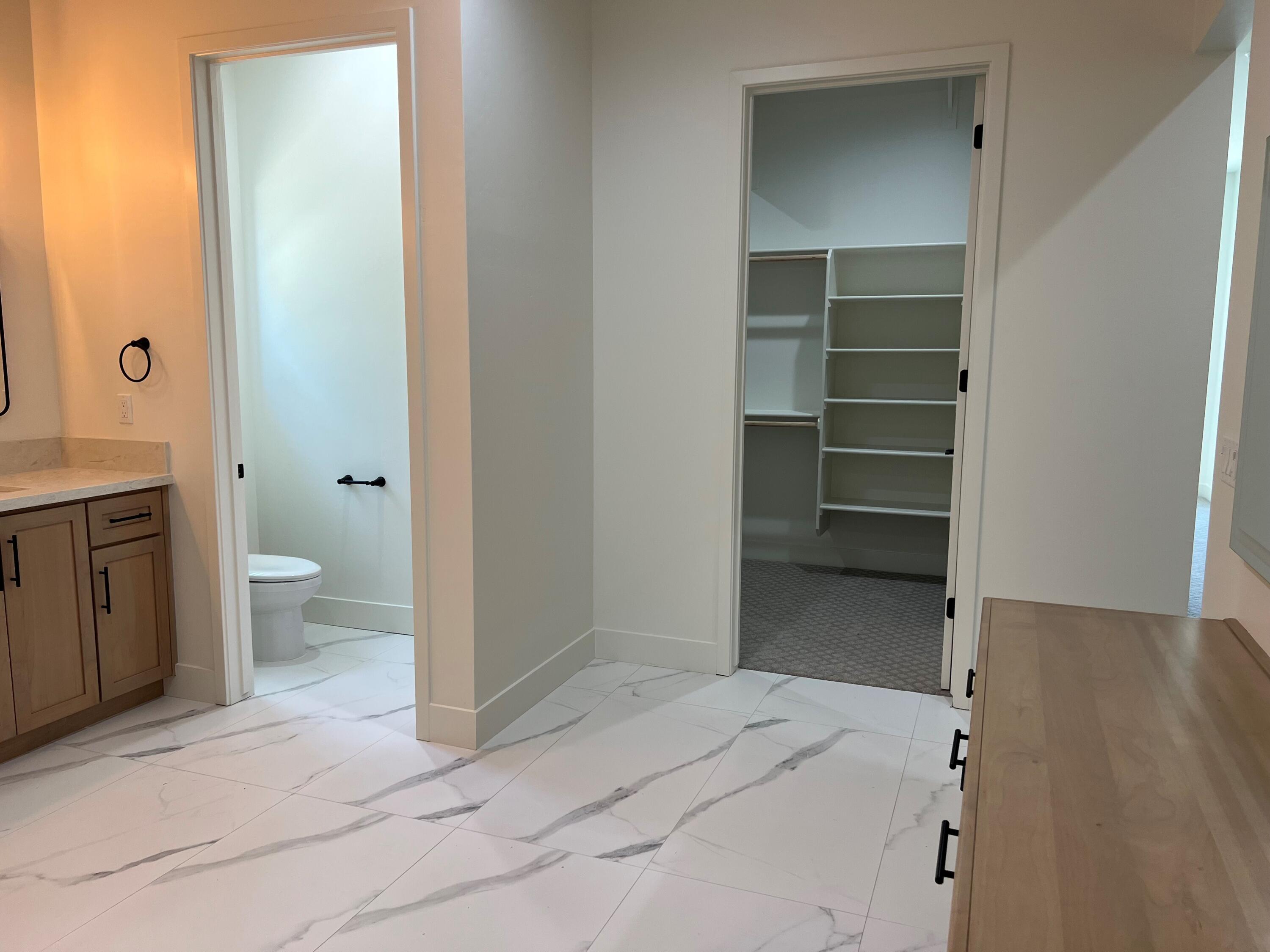2219 Diamante Dr, Tulare, CA 93274