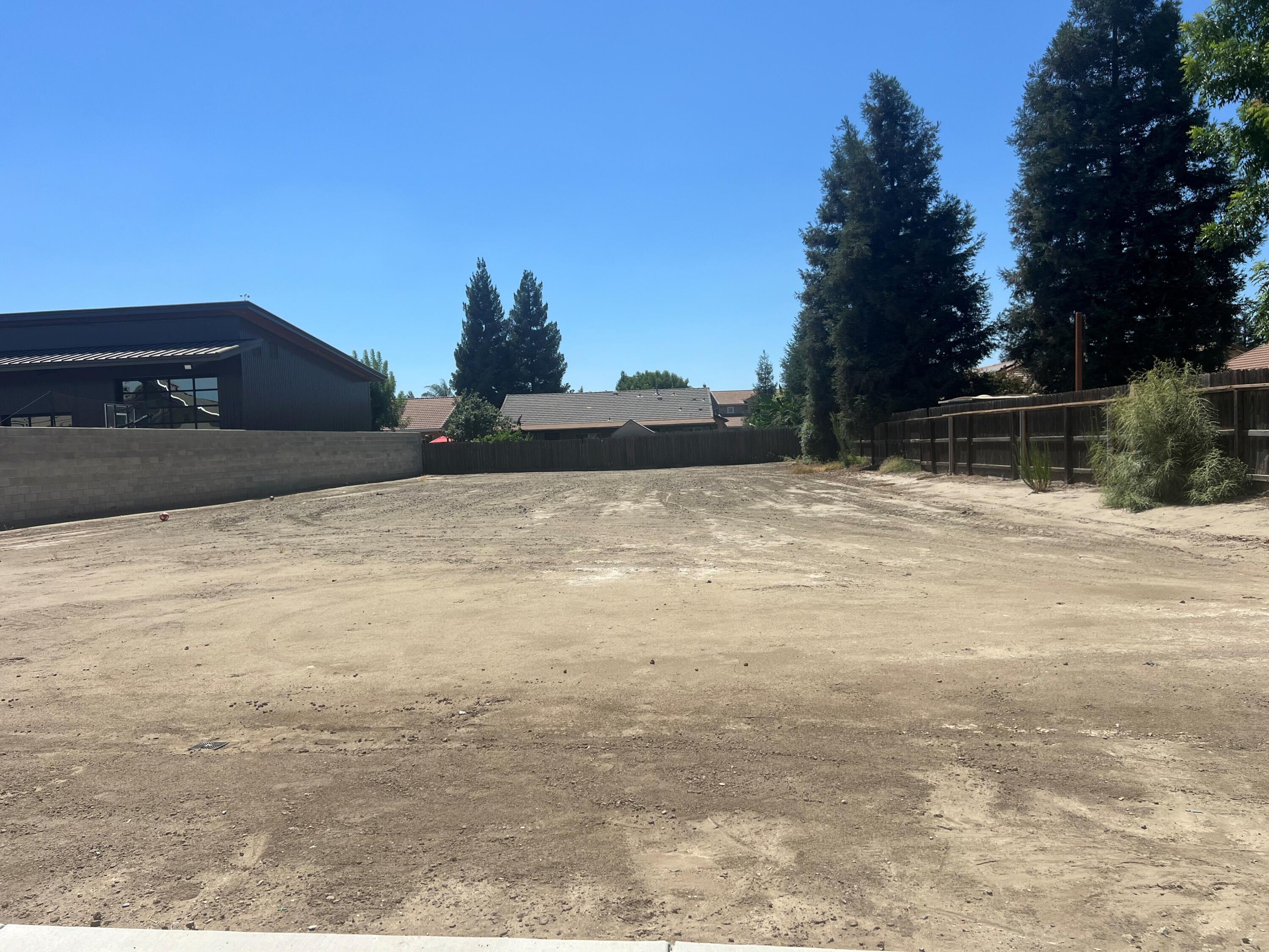 2219 Diamante Dr, Tulare, CA 93274