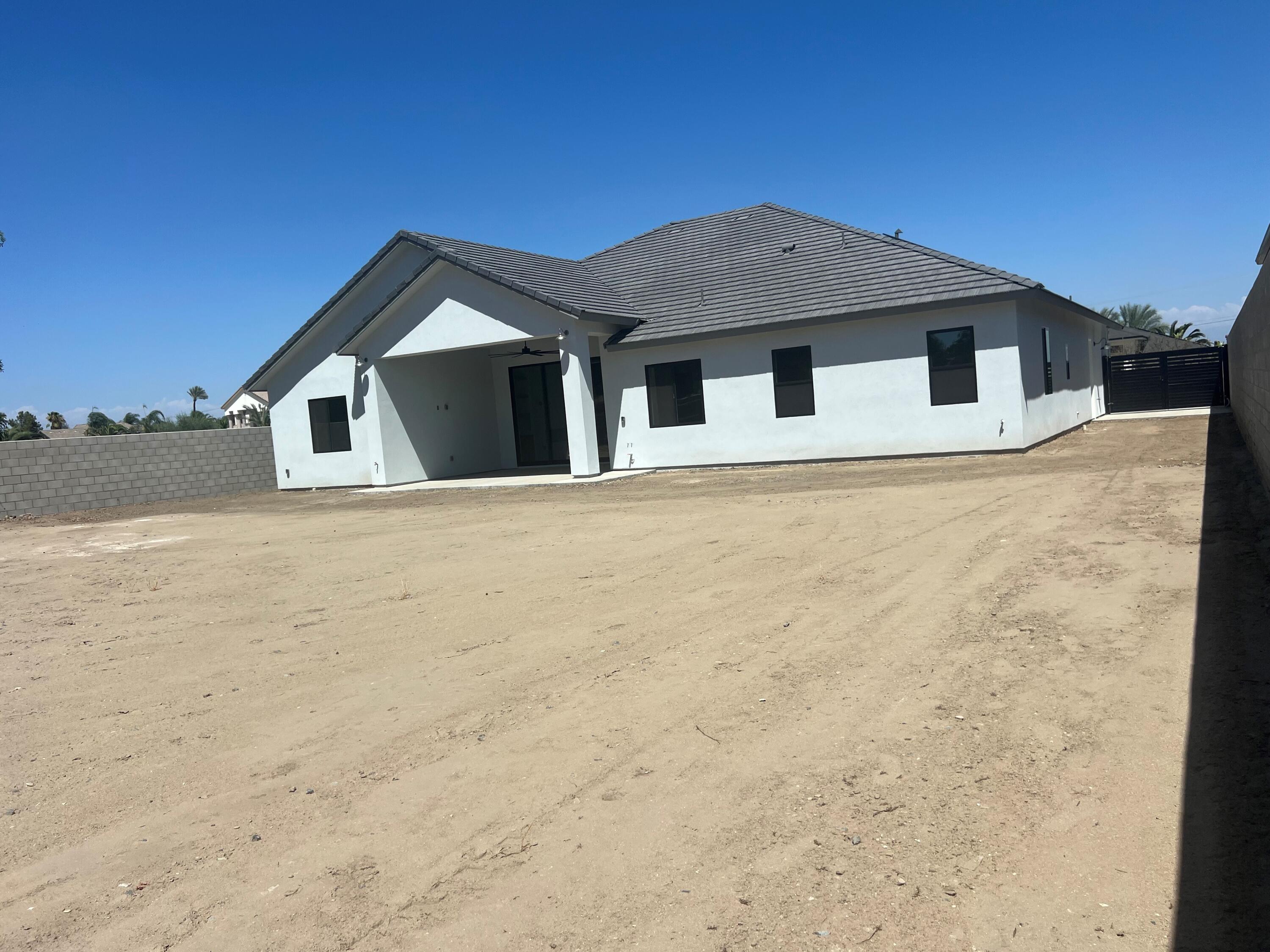 2219 Diamante Dr, Tulare, CA 93274