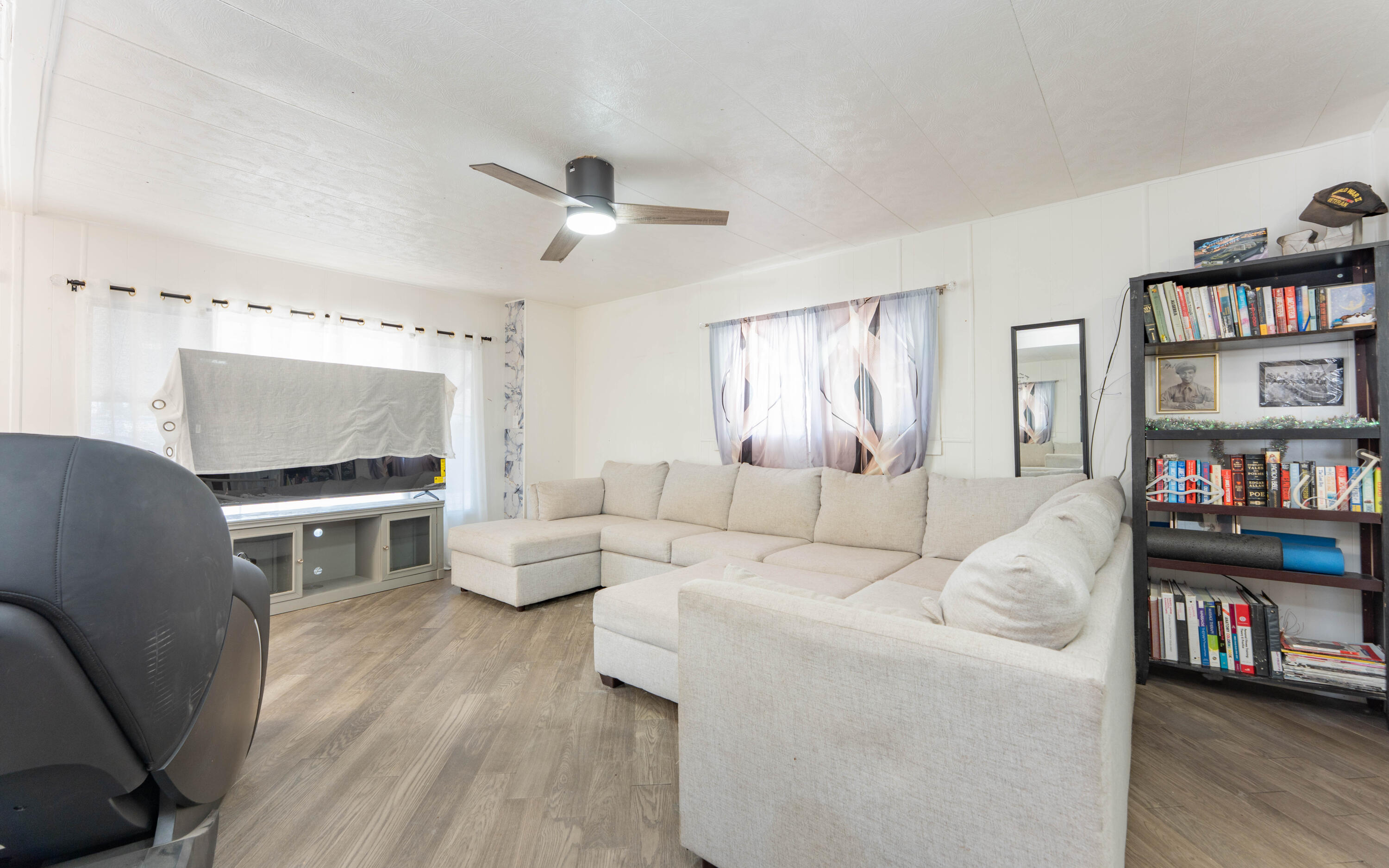 560 W Pleasant Ave #43, Tulare, CA 93274