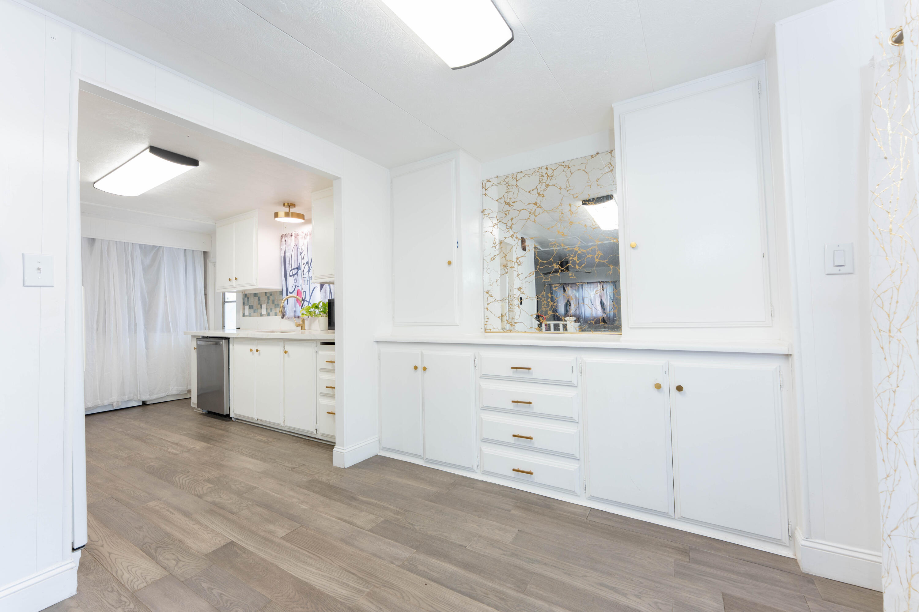 560 W Pleasant Ave #43, Tulare, CA 93274