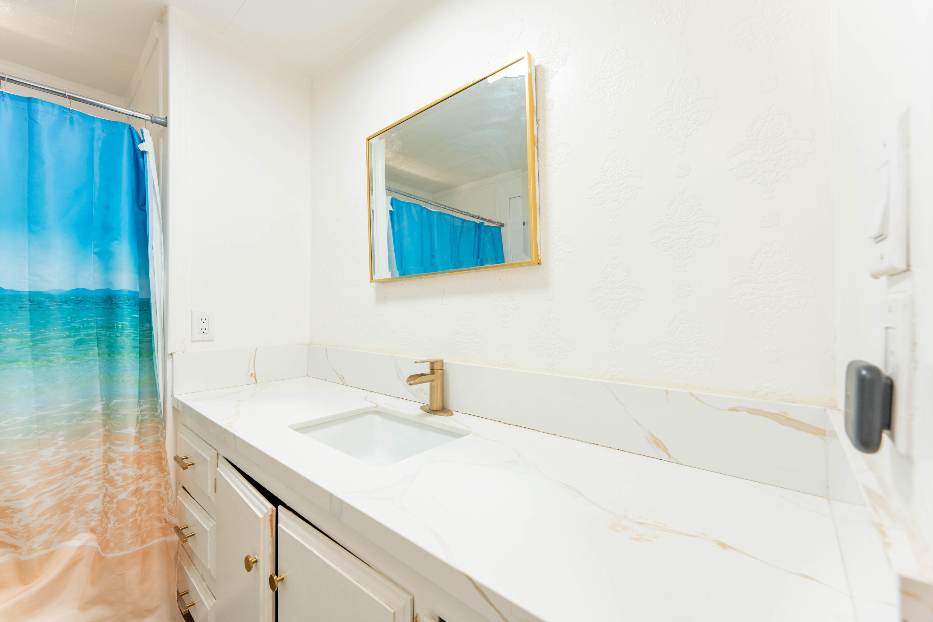 560 W Pleasant Ave #43, Tulare, CA 93274