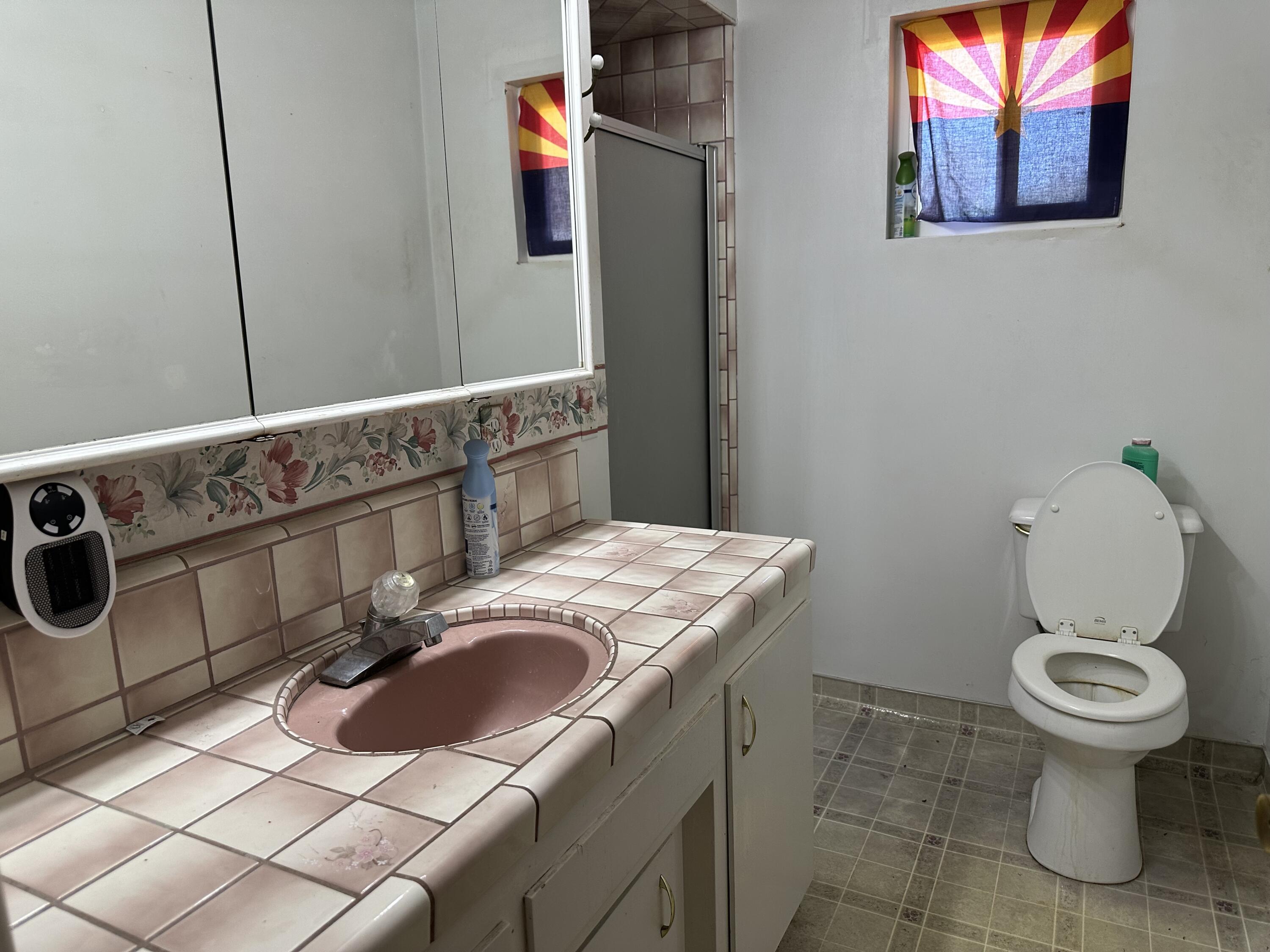 1076 E Mountain View Ave, Porterville, CA 93257