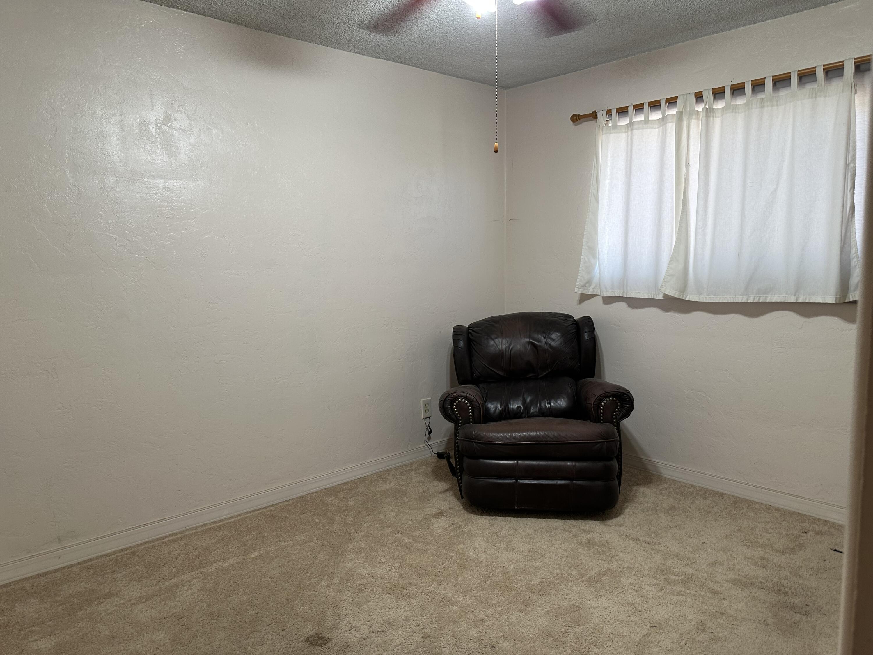 1076 E Mountain View Ave, Porterville, CA 93257