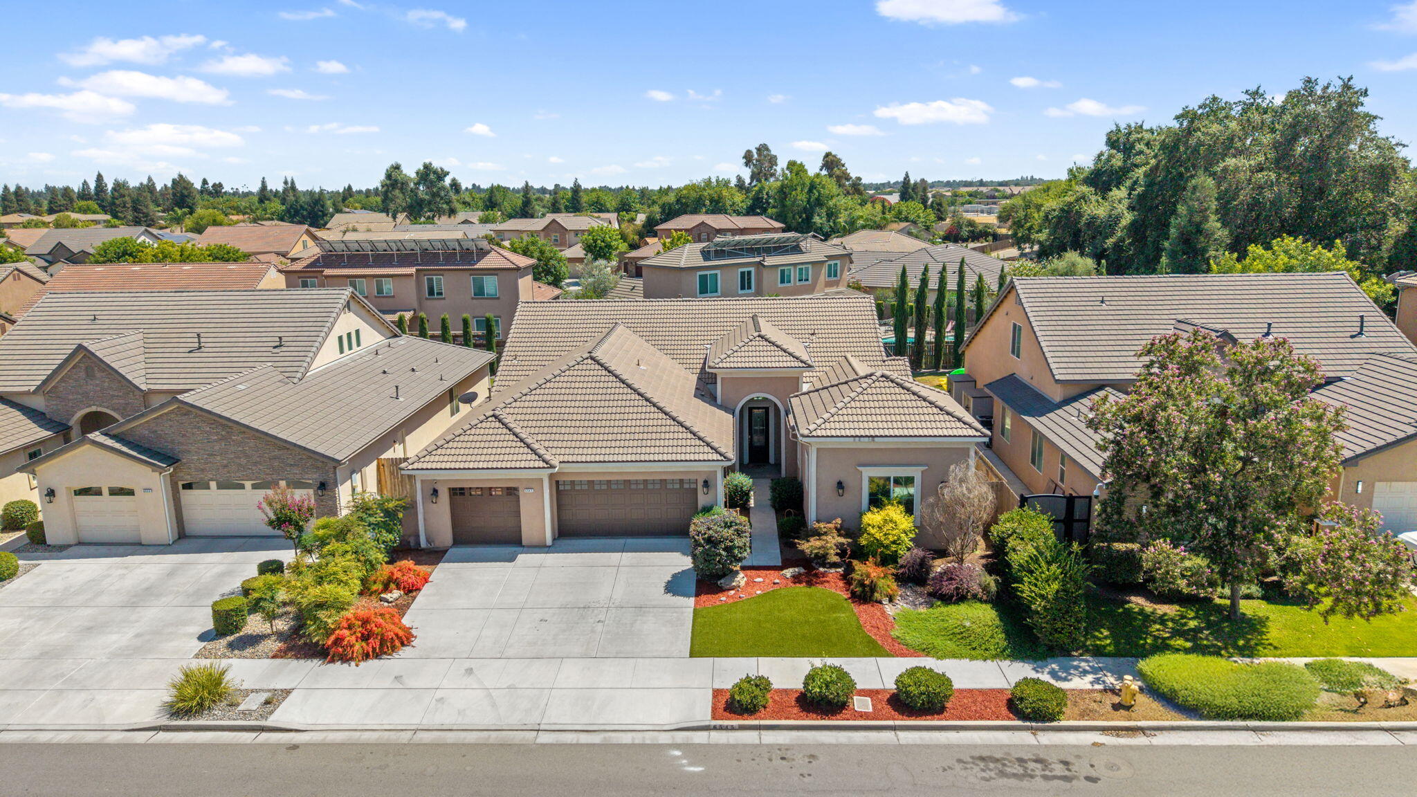6545 W Wren Ave, Visalia, CA 93291