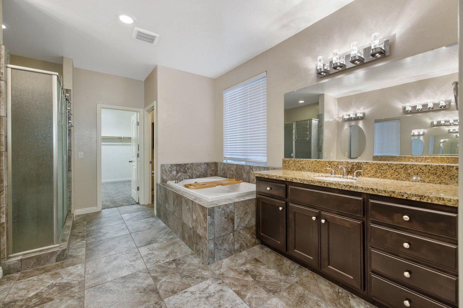 6545 W Wren Ave, Visalia, CA 93291