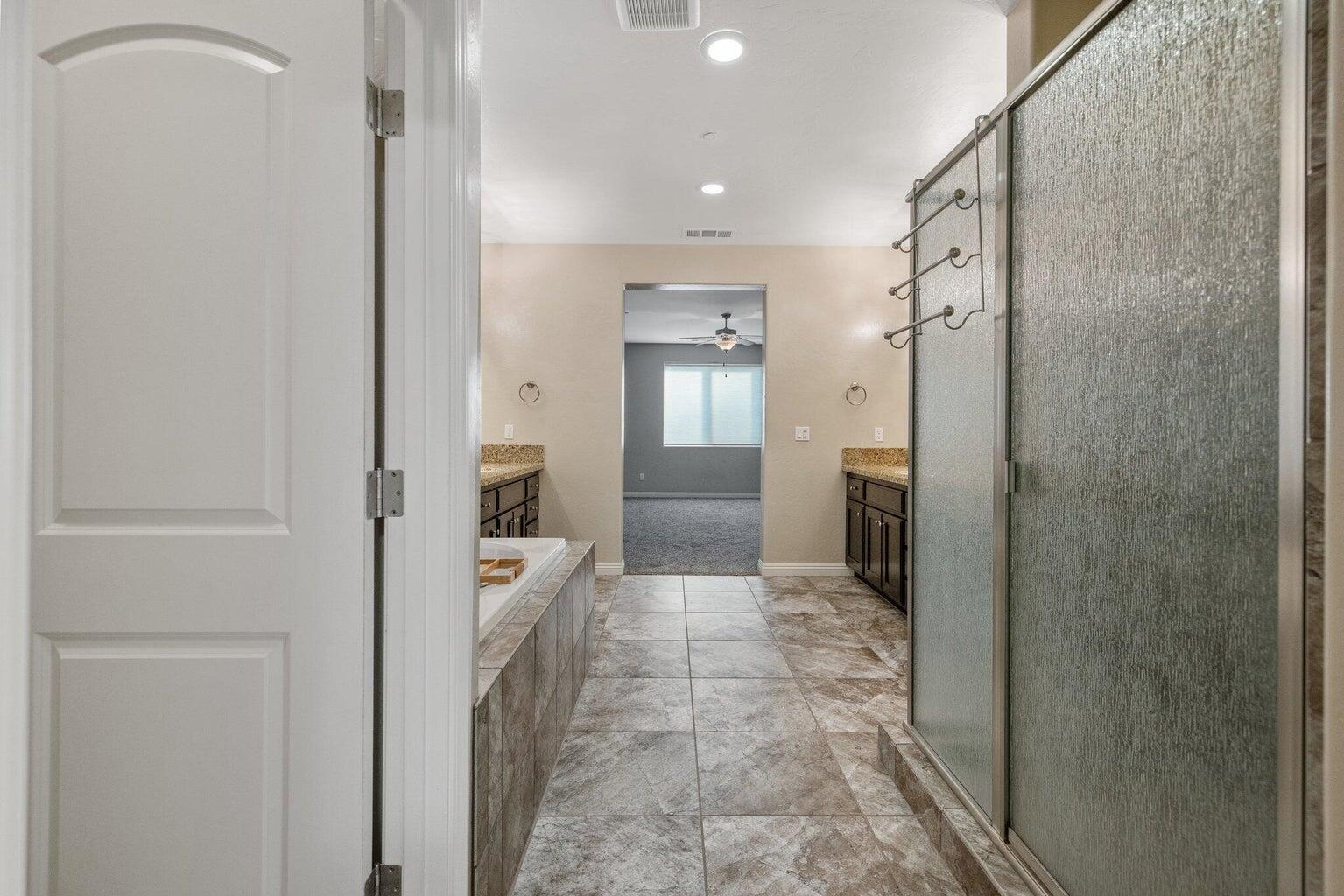 6545 W Wren Ave, Visalia, CA 93291