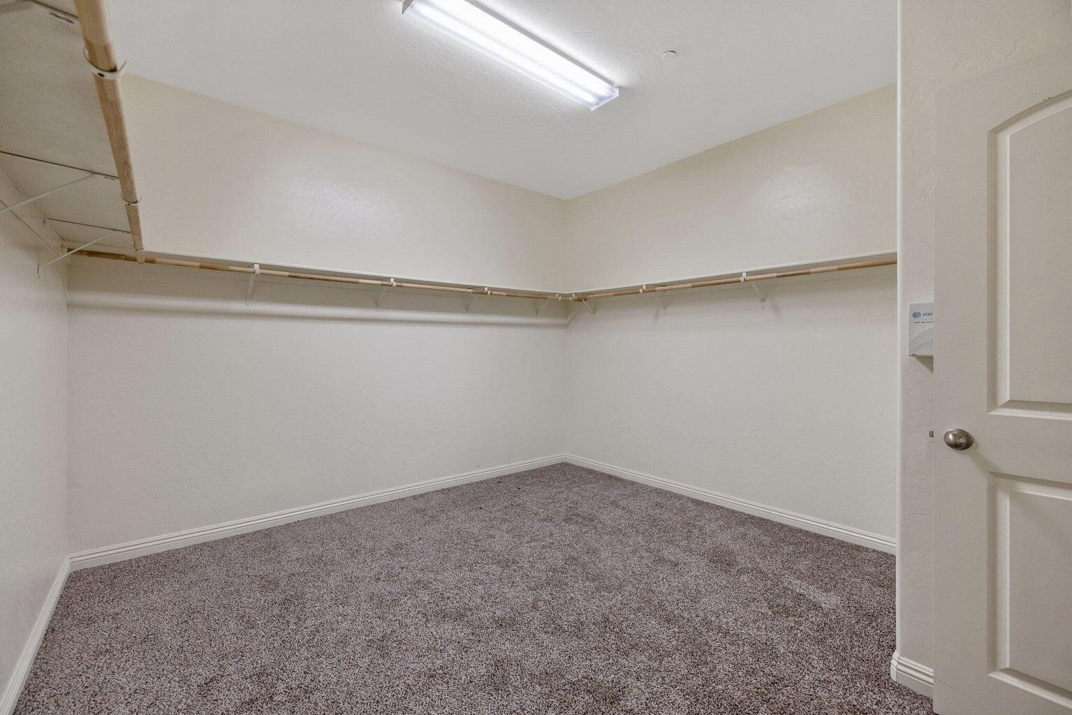 6545 W Wren Ave, Visalia, CA 93291