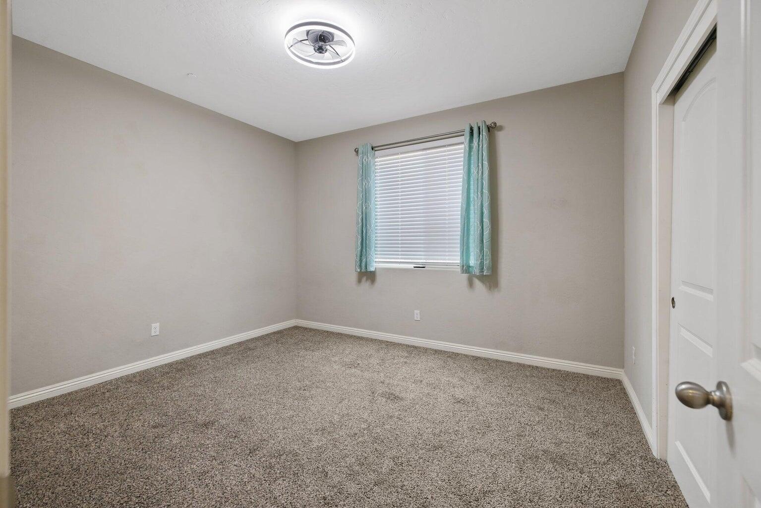 6545 W Wren Ave, Visalia, CA 93291