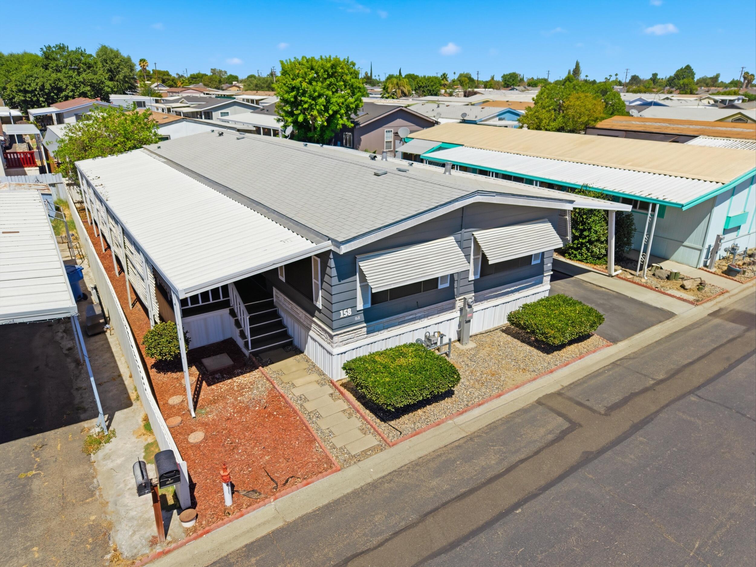 860 E Grangeville Blvd #158, Hanford, CA 93230