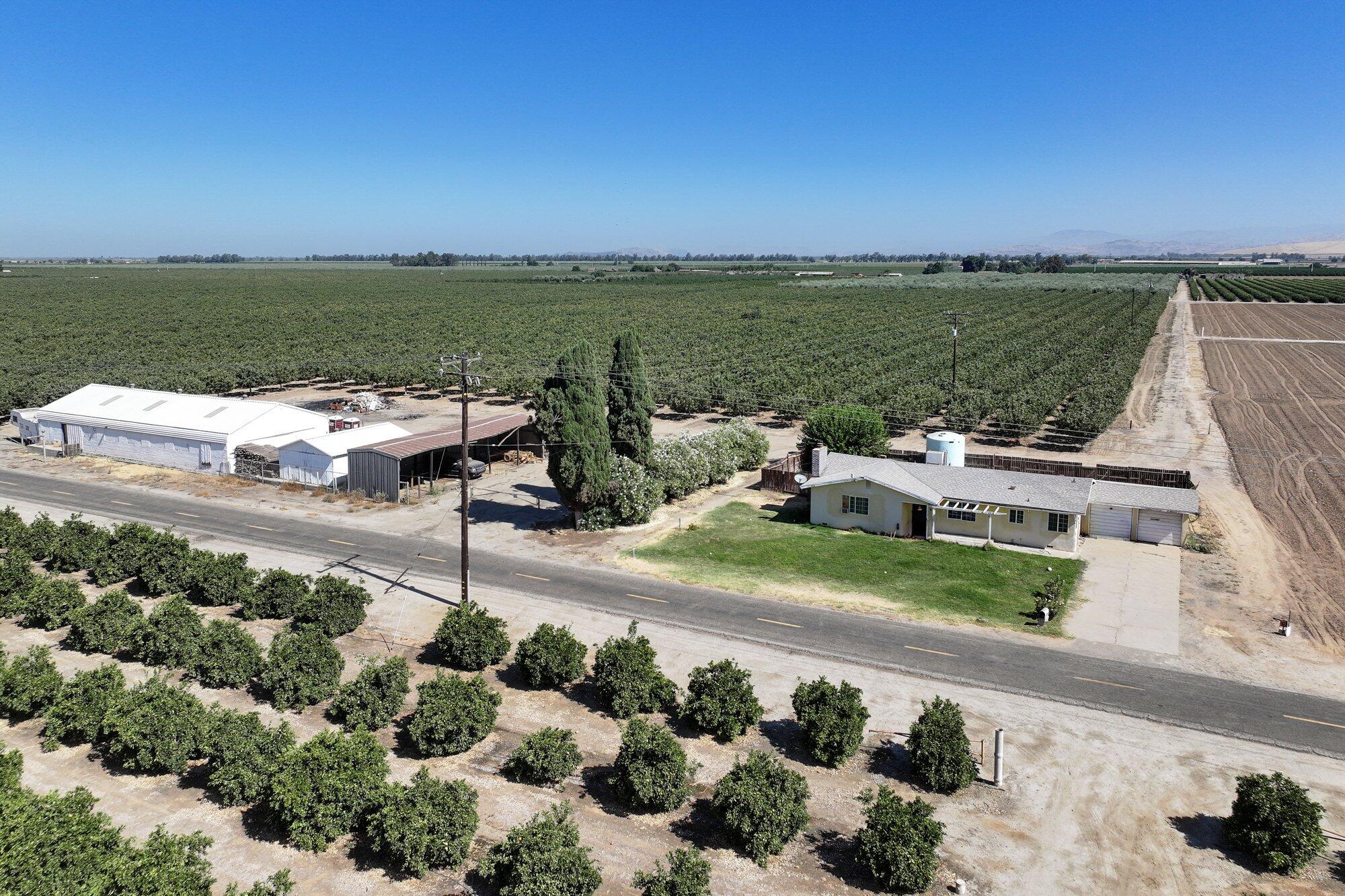 14464 Ave 360, Visalia, CA 93292