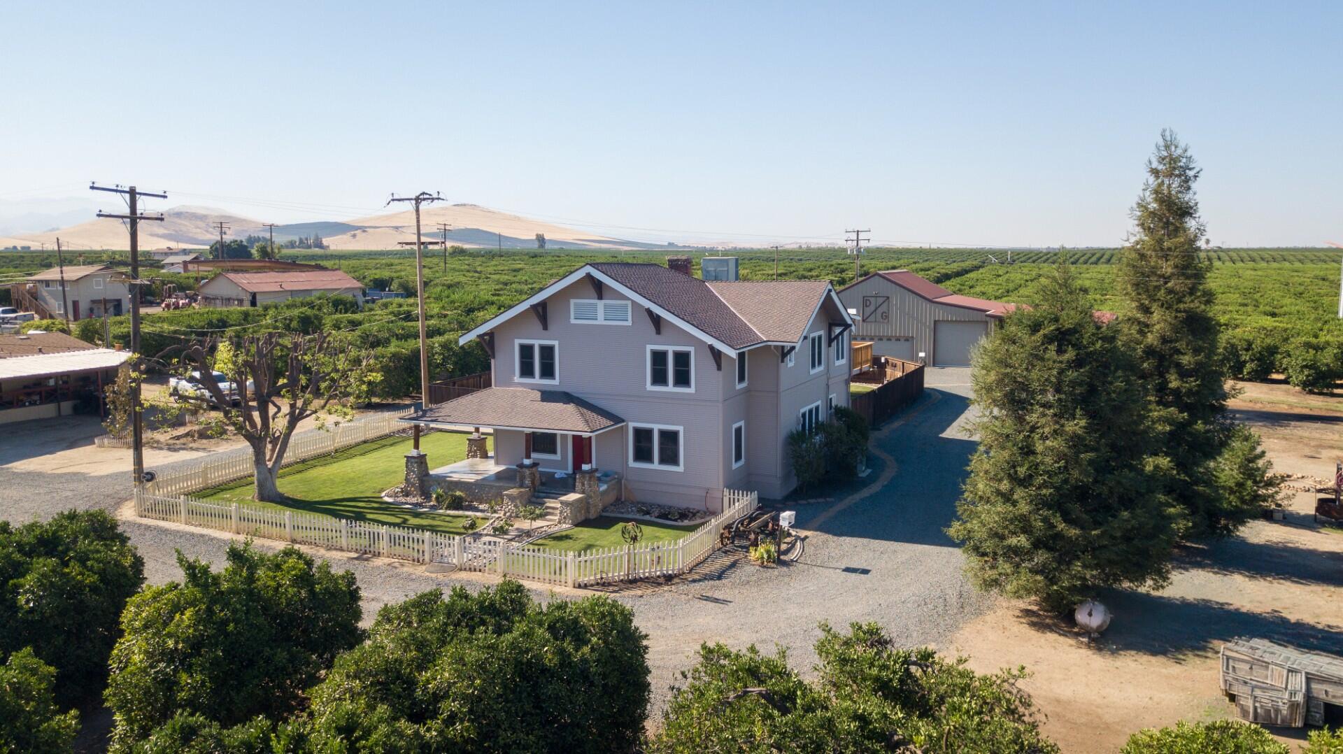 1259 E Teapot Dome Ave, Porterville, CA 93257