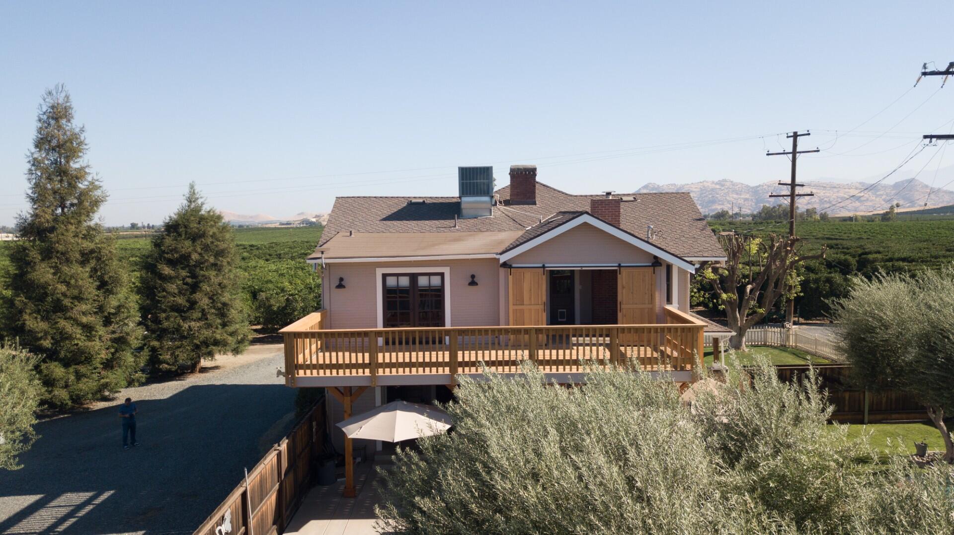 1259 E Teapot Dome Ave, Porterville, CA 93257