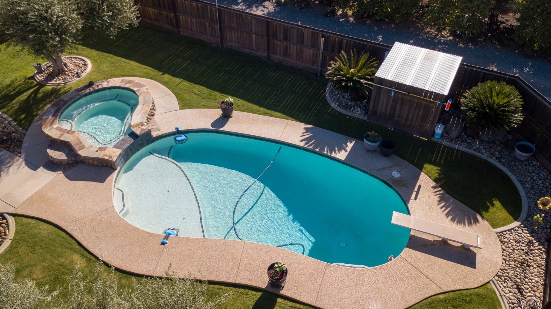 1259 E Teapot Dome Ave, Porterville, CA 93257