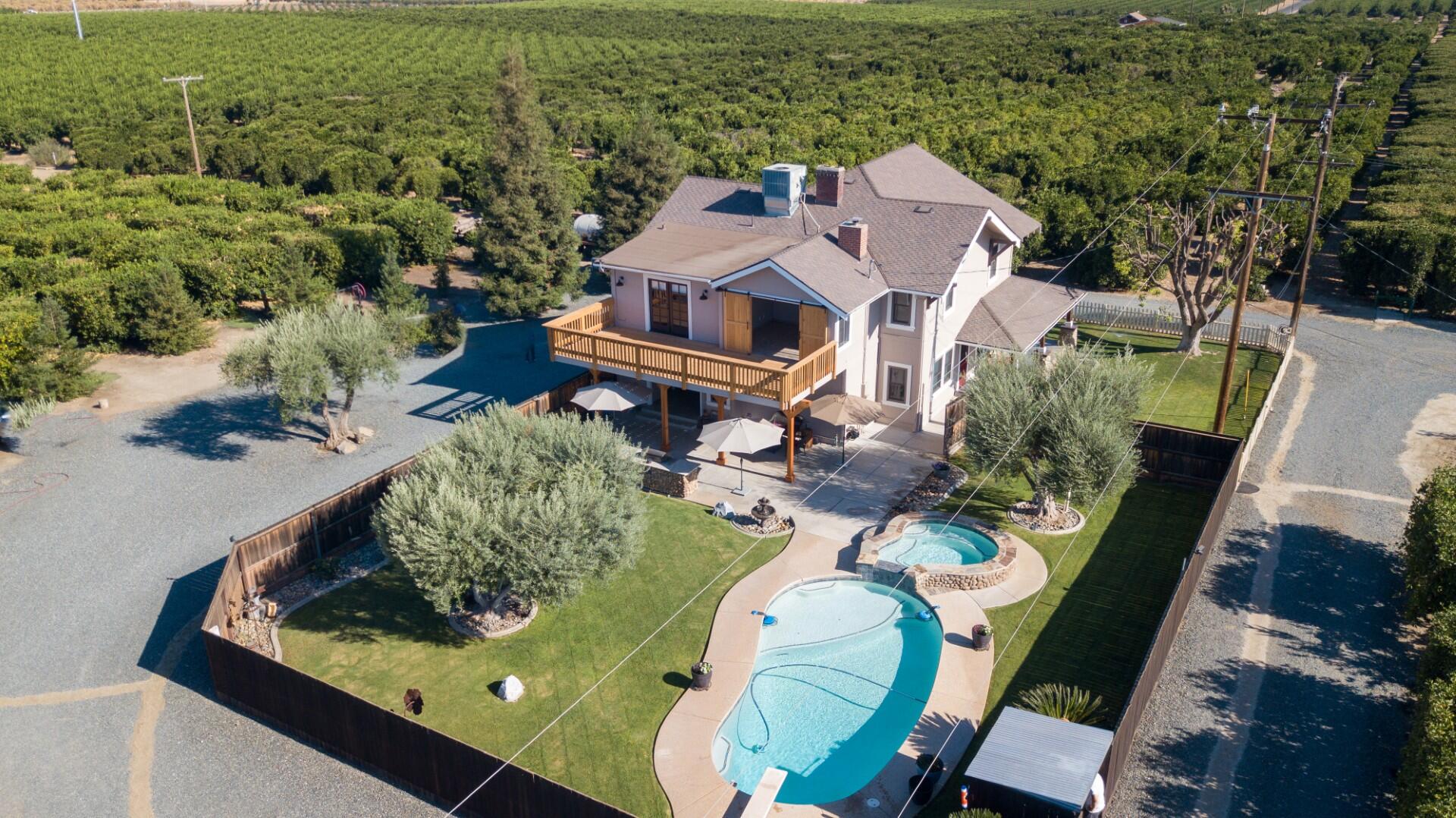 1259 E Teapot Dome Ave, Porterville, CA 93257