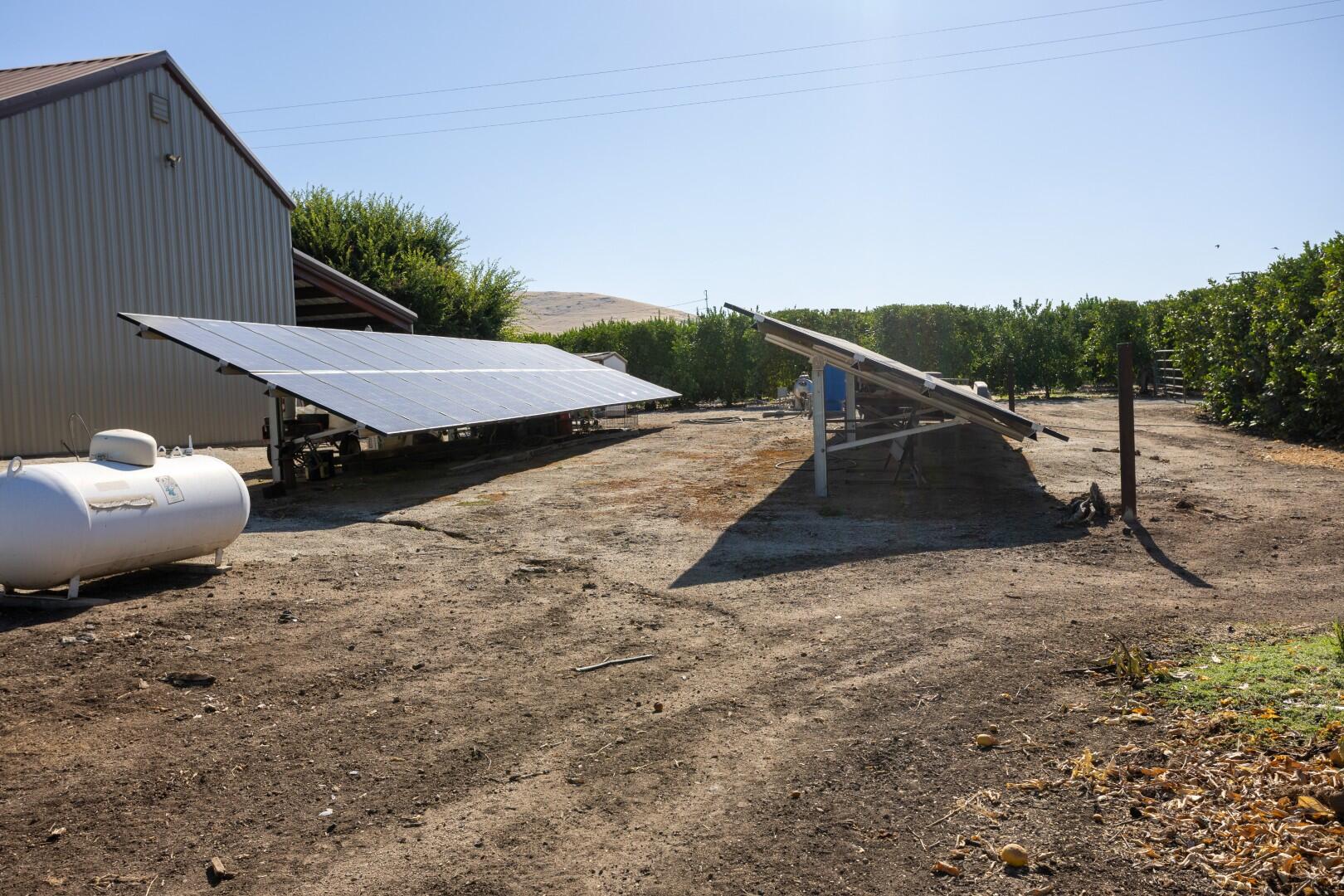 1259 E Teapot Dome Ave, Porterville, CA 93257