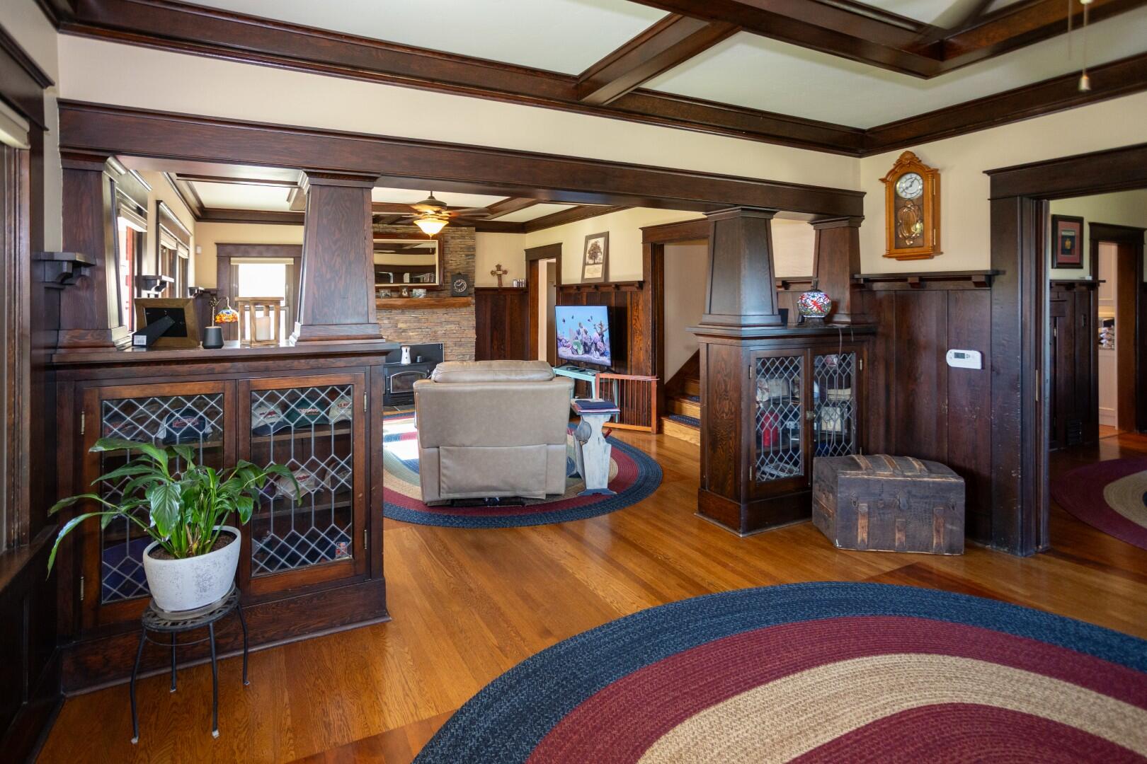 1259 E Teapot Dome Ave, Porterville, CA 93257