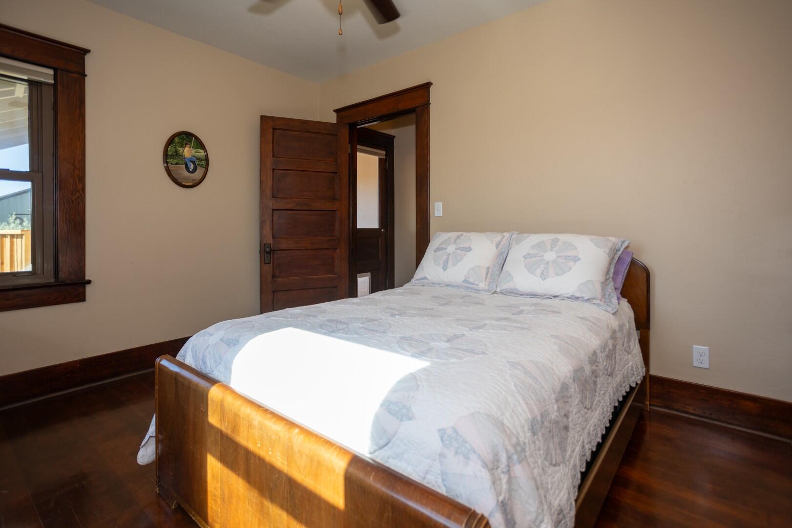 1259 E Teapot Dome Ave, Porterville, CA 93257