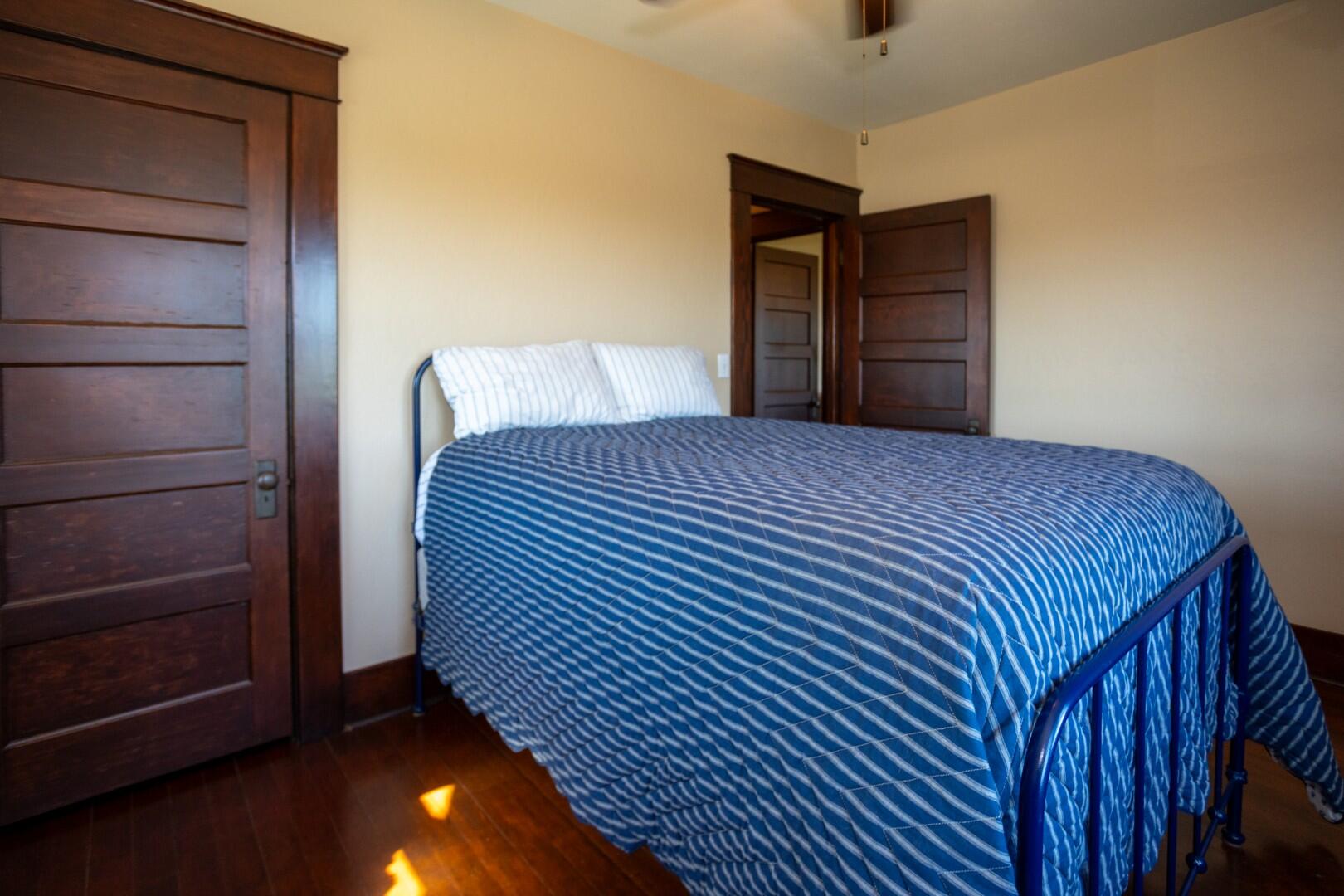 1259 E Teapot Dome Ave, Porterville, CA 93257